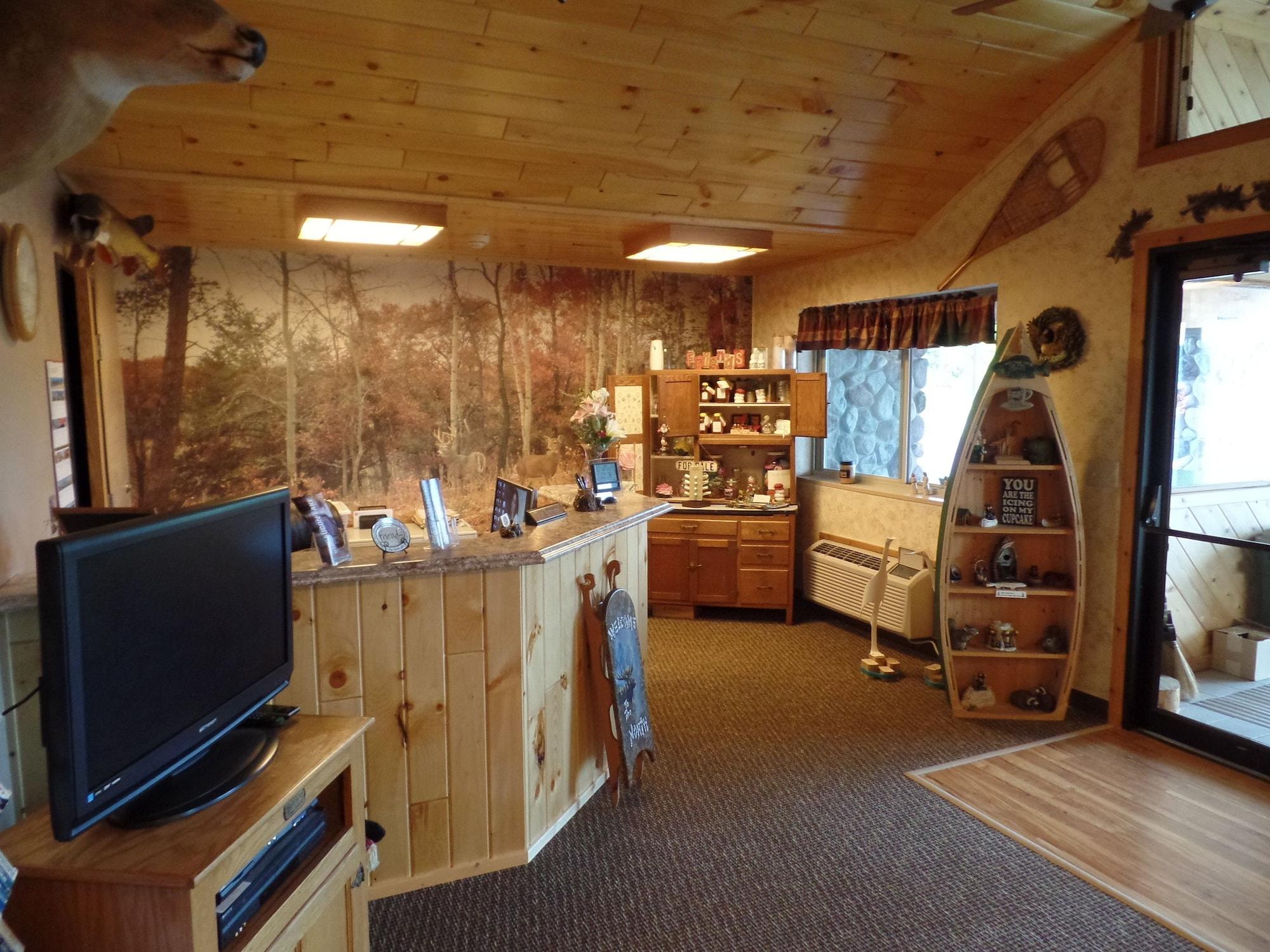 Vista Lobby Chicaugon Lake Inn