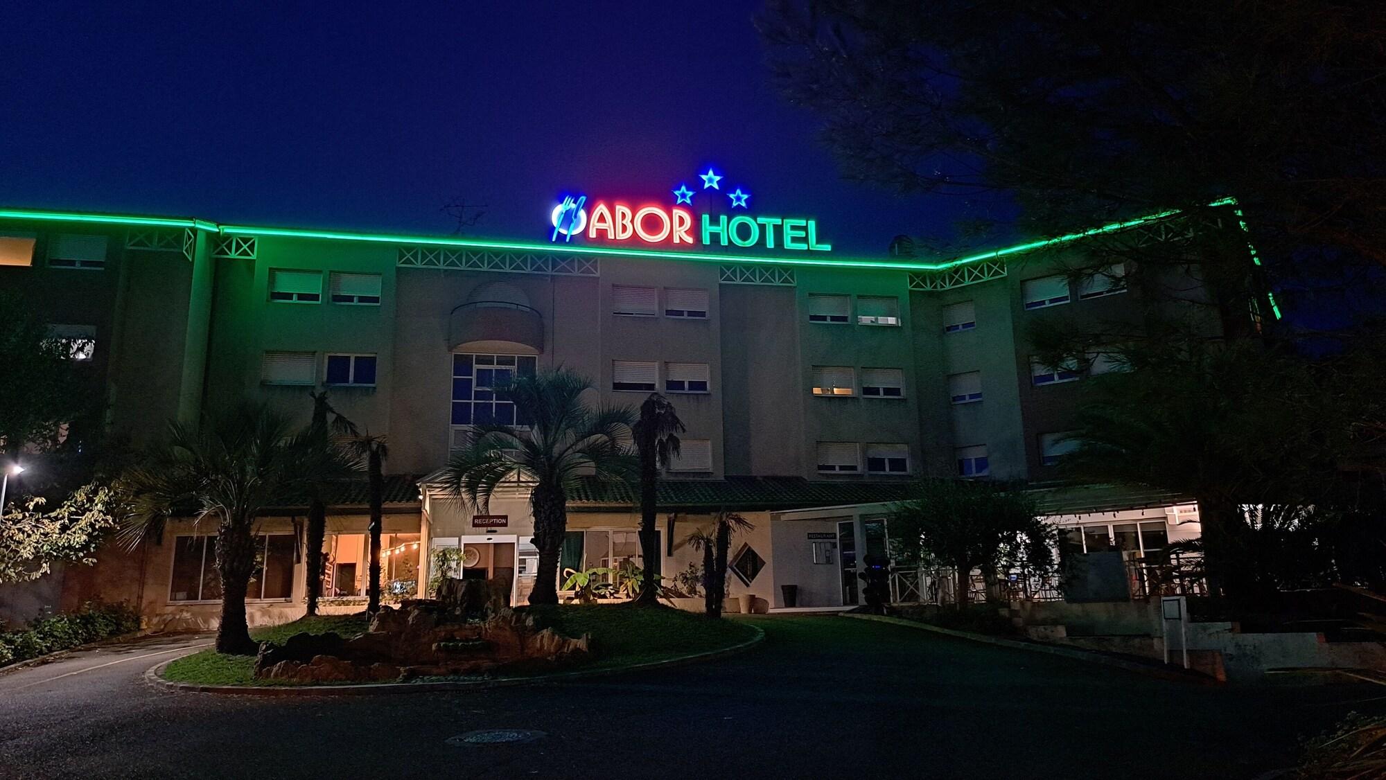 Vista Exterior Abor Hôtel