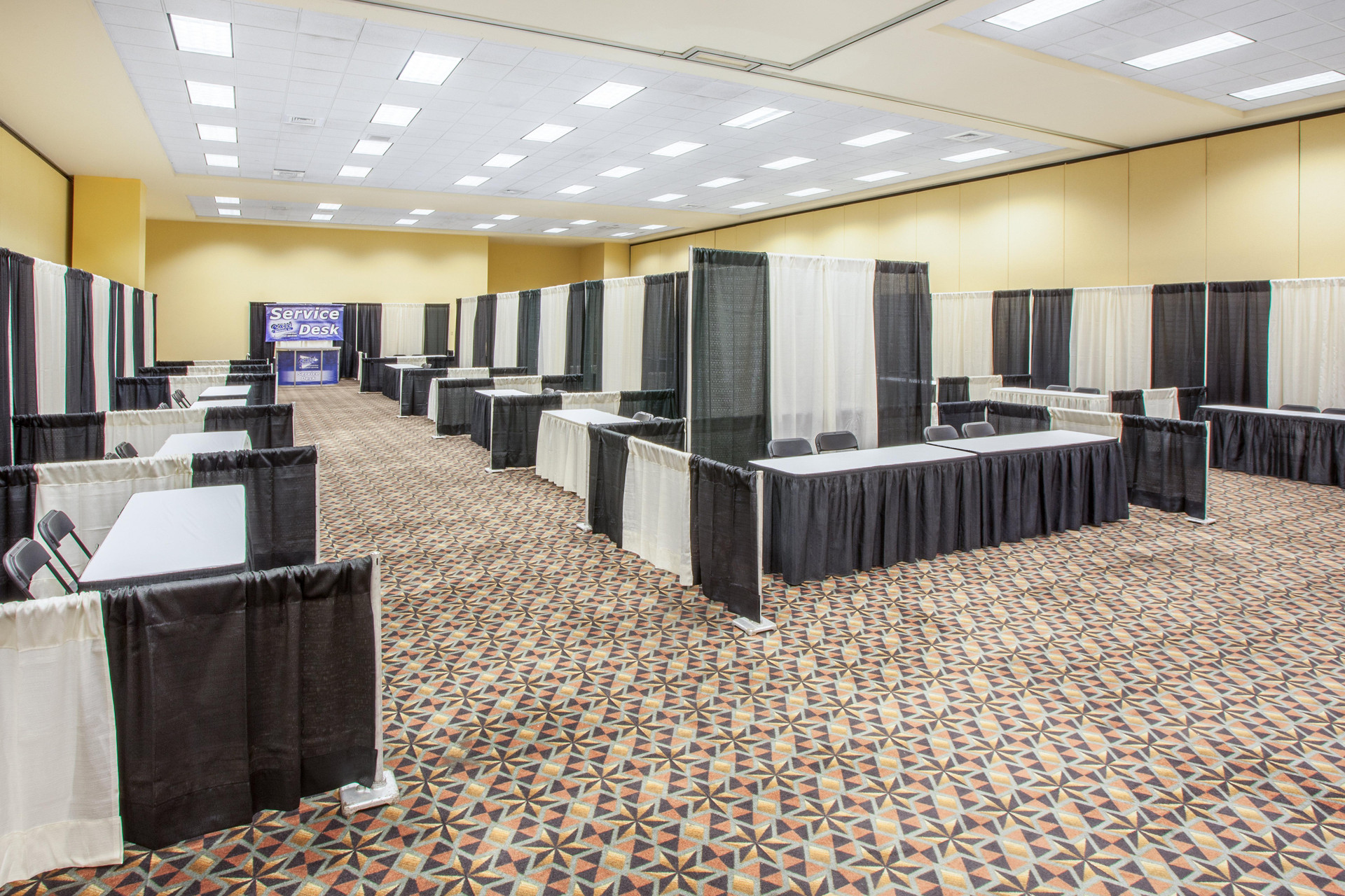 Vista Lobby Crowne Plaza Springfield by IHG