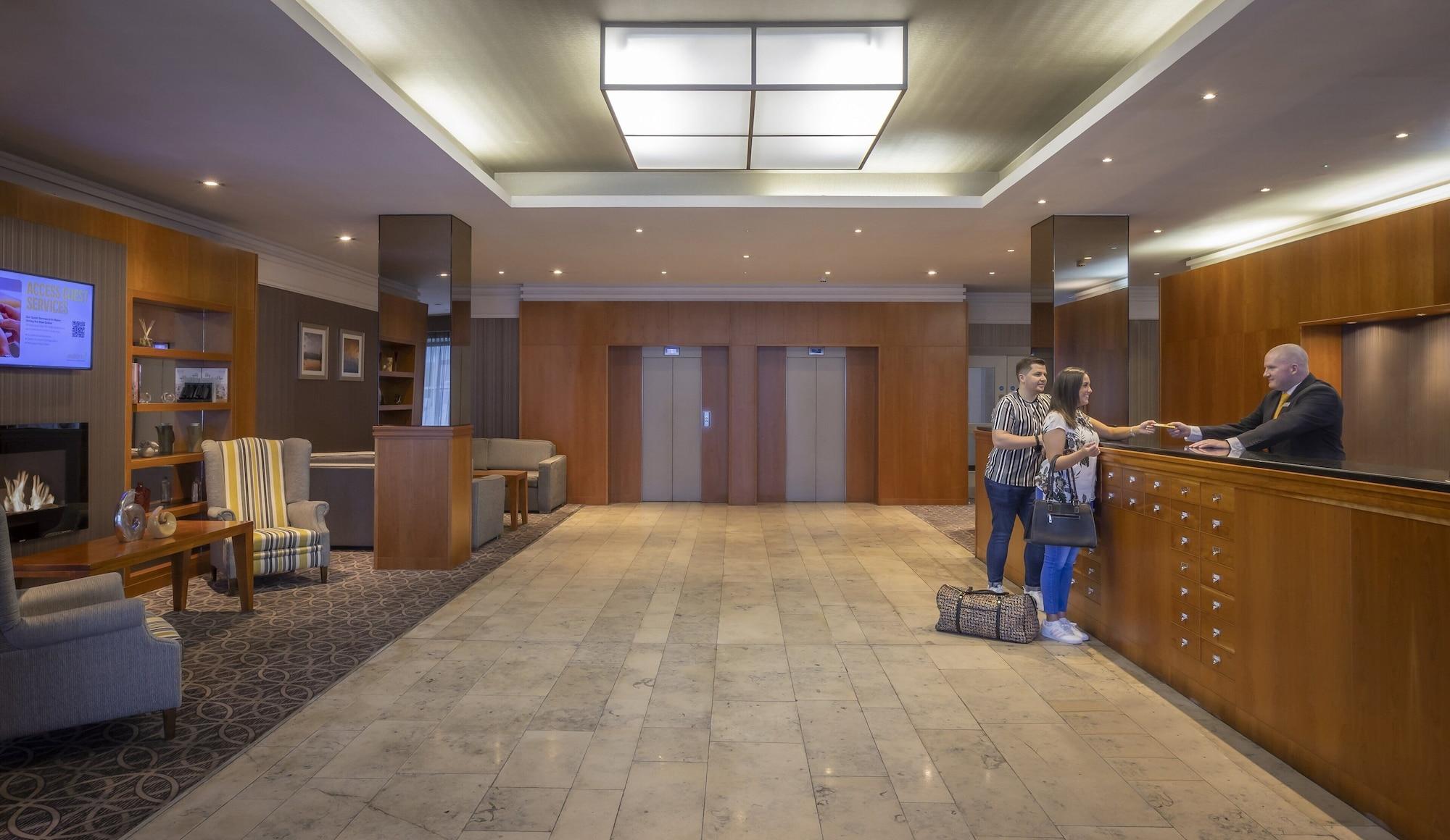 Vista Lobby Maldron Hotel Derry
