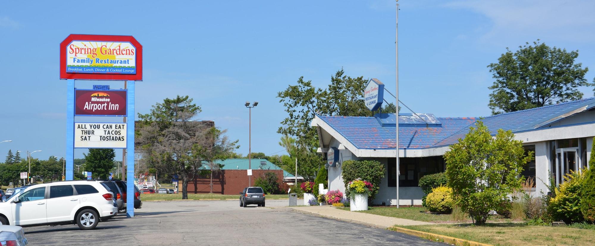 Vista Exterior Travelodge by Wyndham Milwaukee