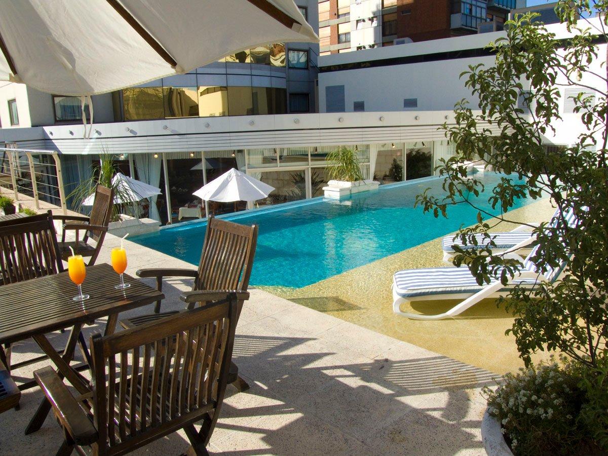Vista Piscina Abasto Hotel