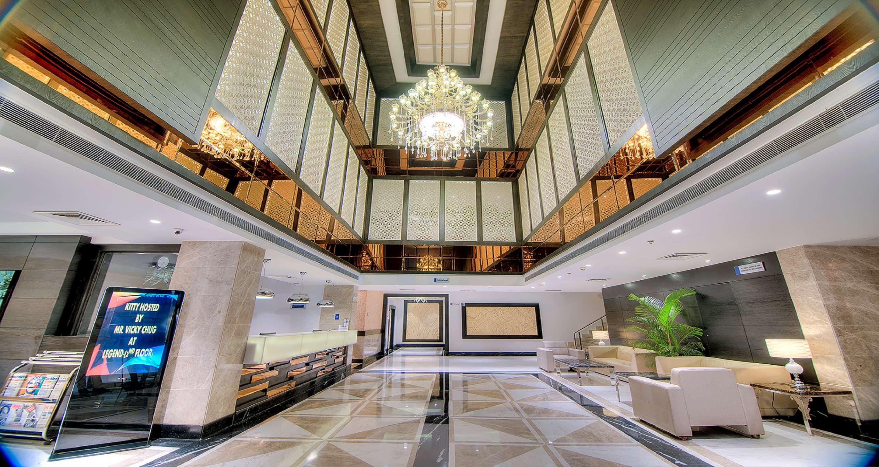 Vista Lobby Best Western Plus Eastgate Inn & Suites