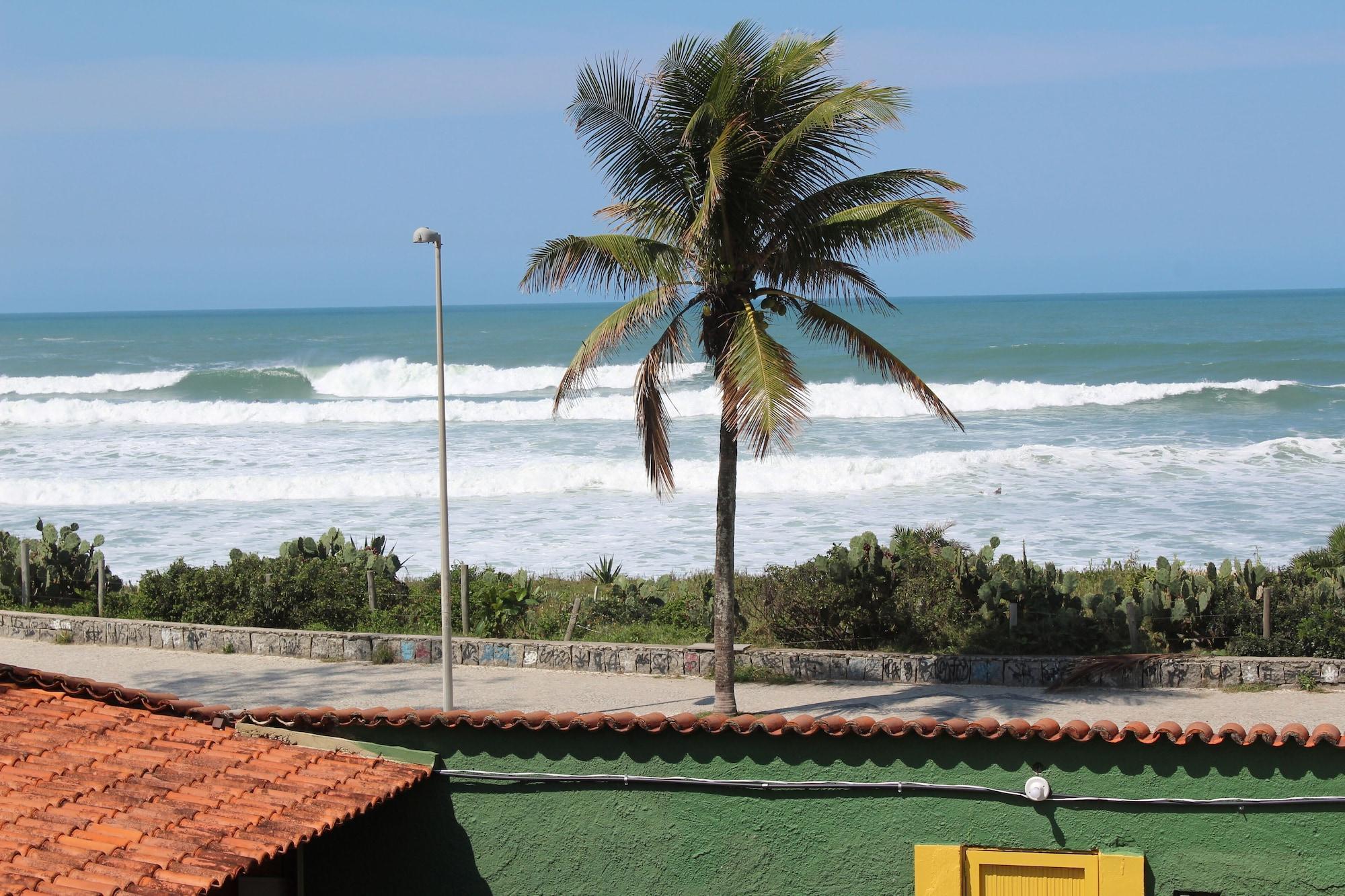 Vista Exterior Longboard Paradise Suites