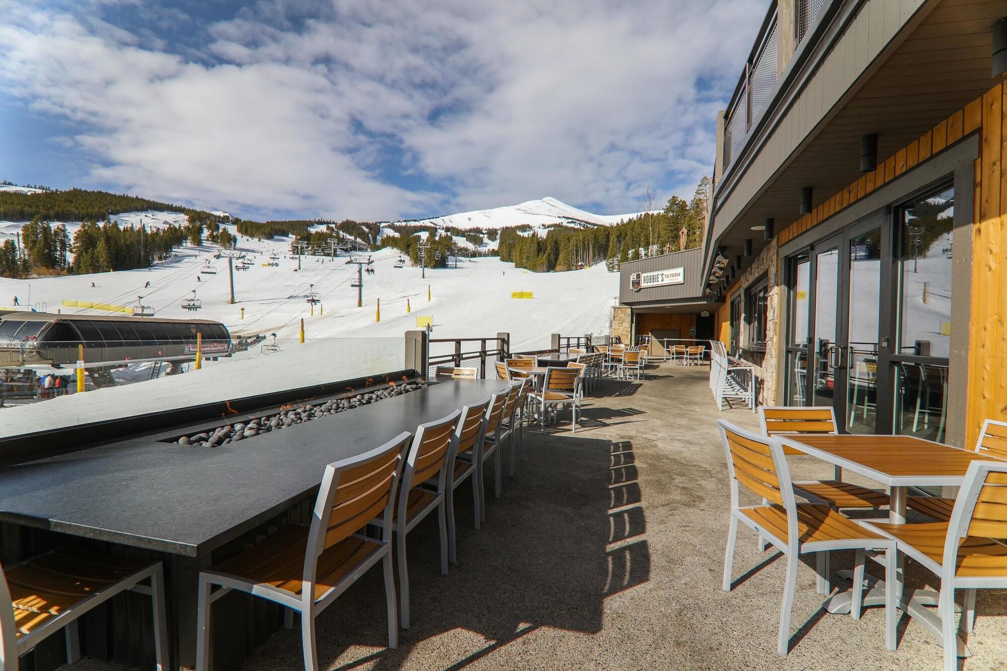 Restaurant The Grand Colorado on Peak 8