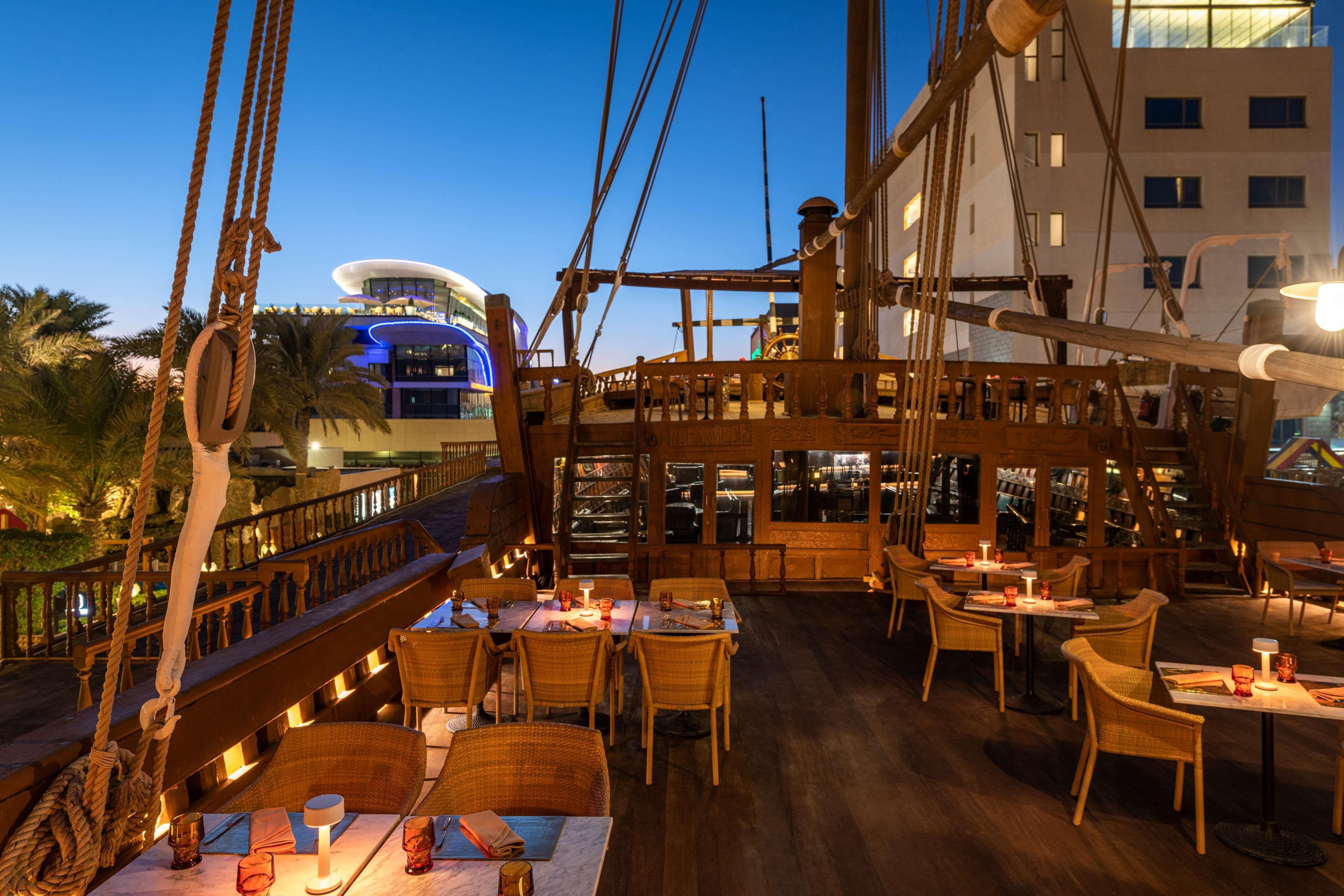 Restaurant Radisson Blu Hotel, Kuwait
