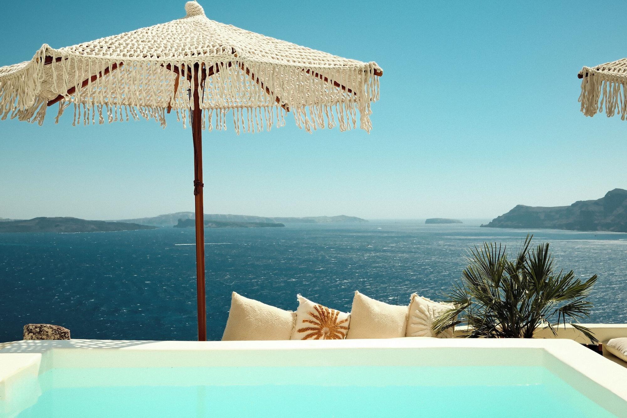 Vista Piscina Anemos Caldera Oia