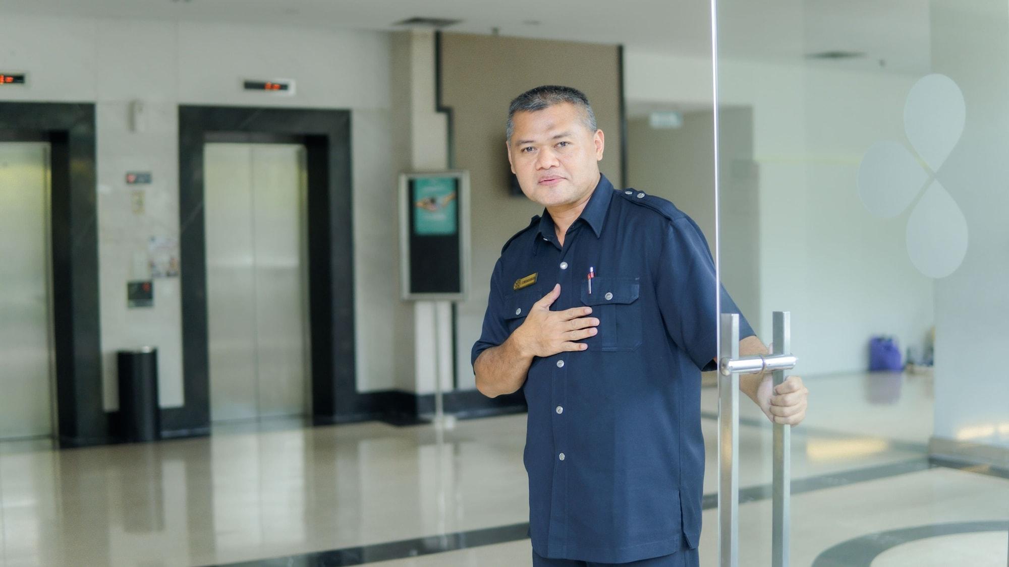 Vista Lobby Diradja Hotel