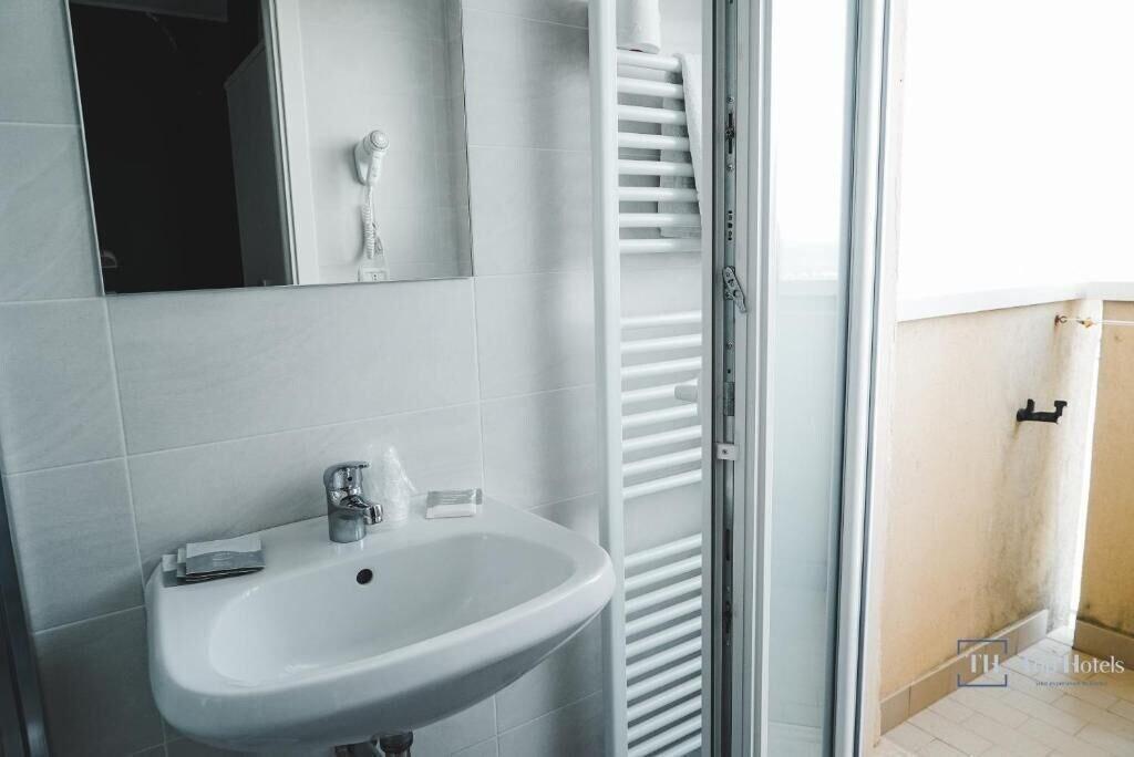 Equipamiento de Habitación NAUTIC BEACH HOTEL
