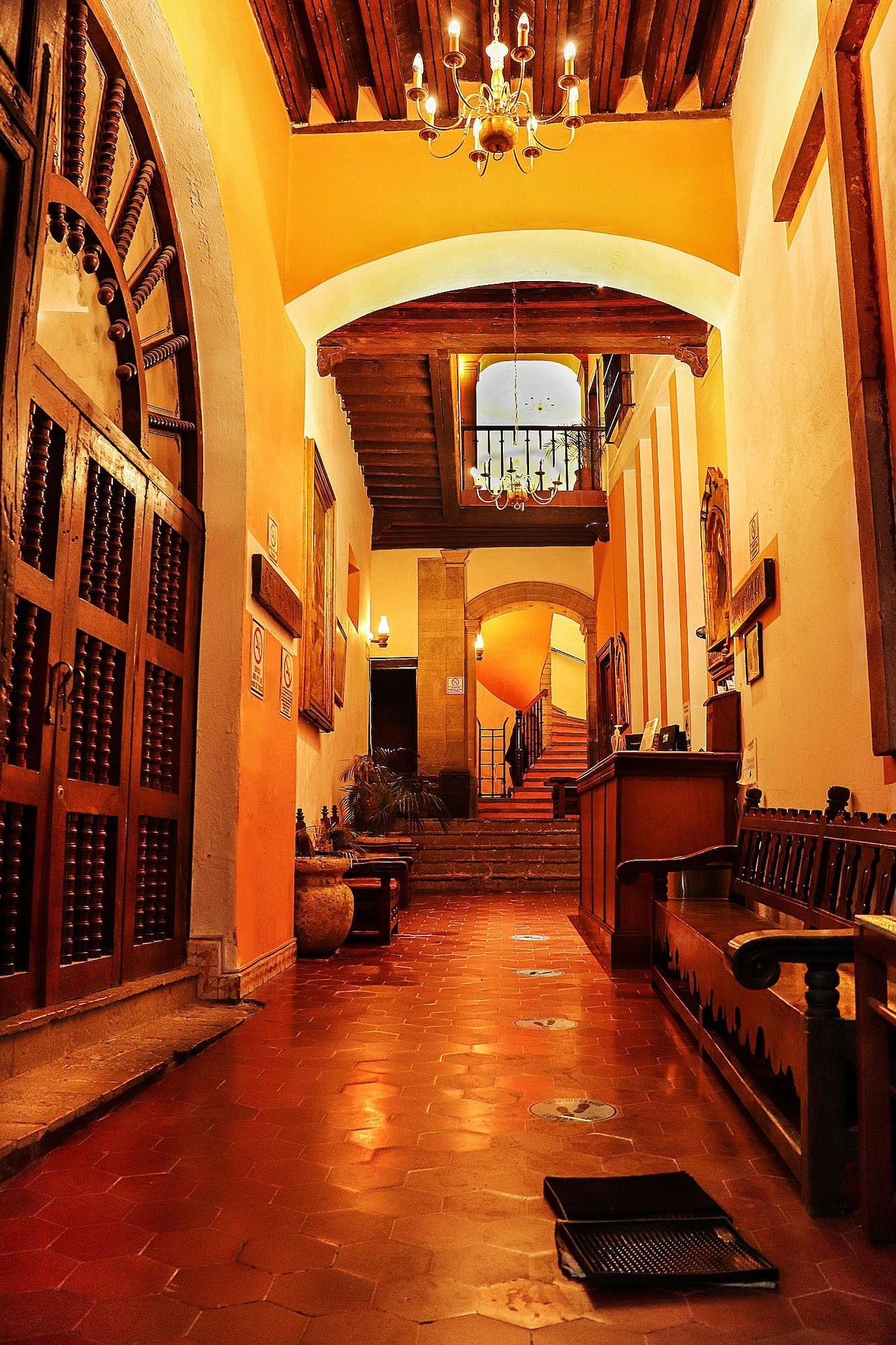 Vista Lobby Hosteria del Frayle