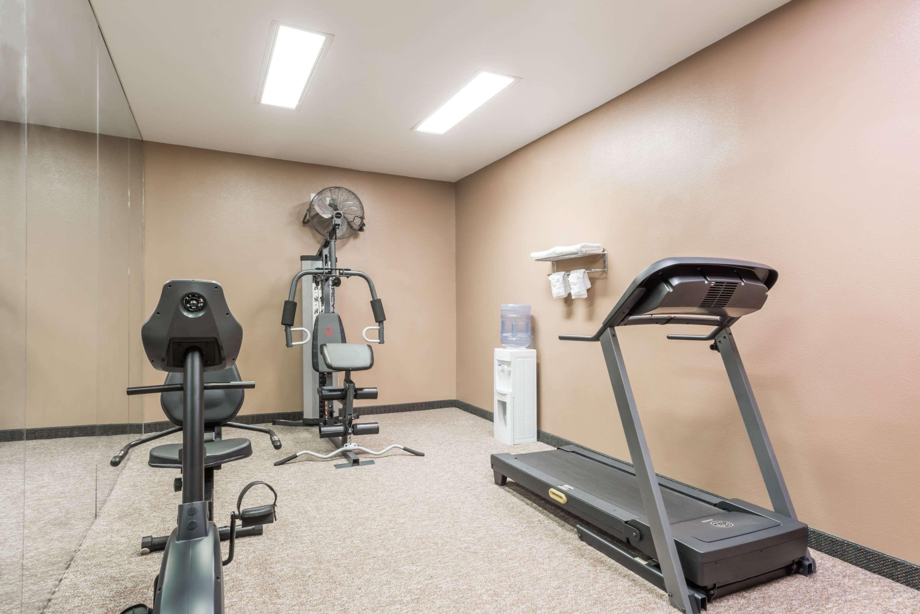 Instalaciones Recreativas Super 8 by Wyndham Weslaco