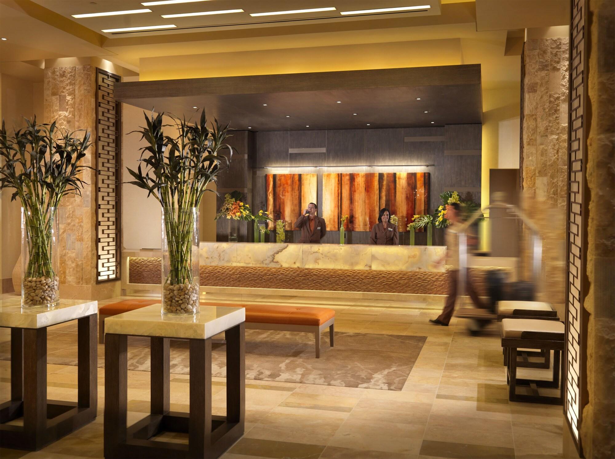 Vista Lobby Aliante Casino & Hotel