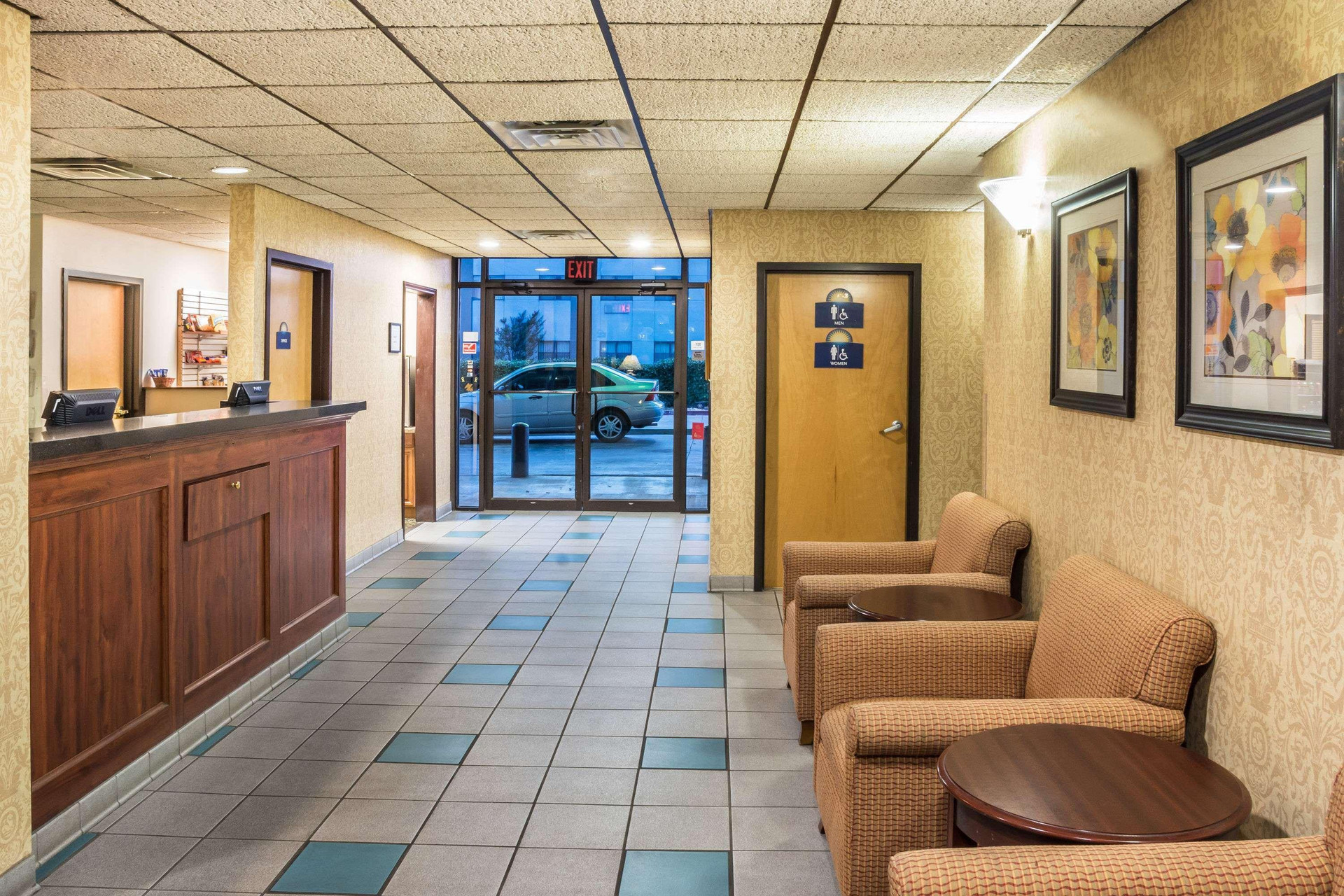 Vista Lobby Days Inn by Wyndham Killeen Fort Hood