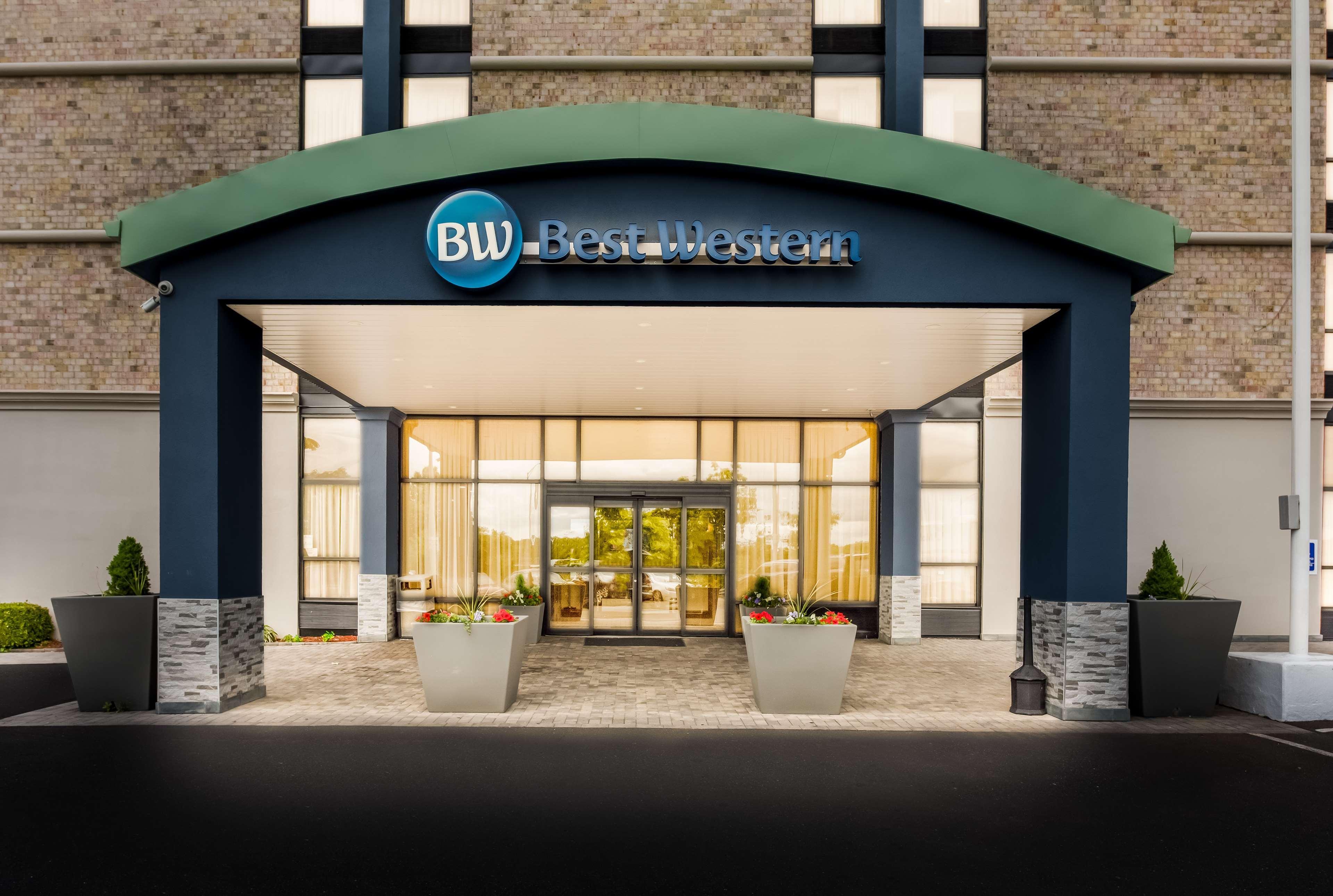 Vista Exterior Best Western Executive Hotel Of New Haven - West Haven