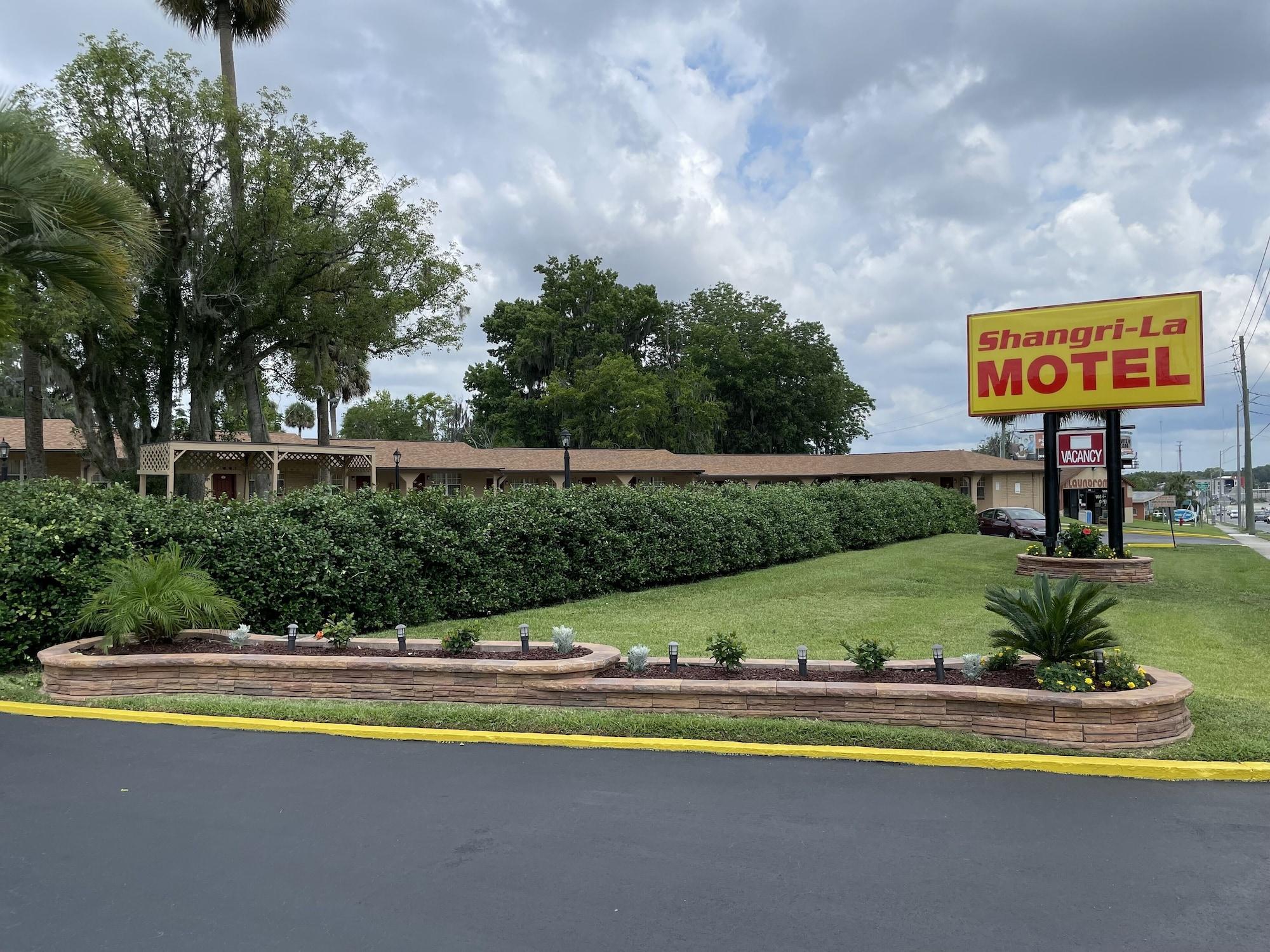 Vista Exterior Shangri La Motel
