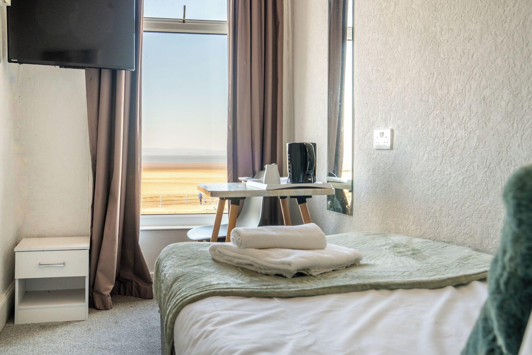 Playa The Clifton Hotel