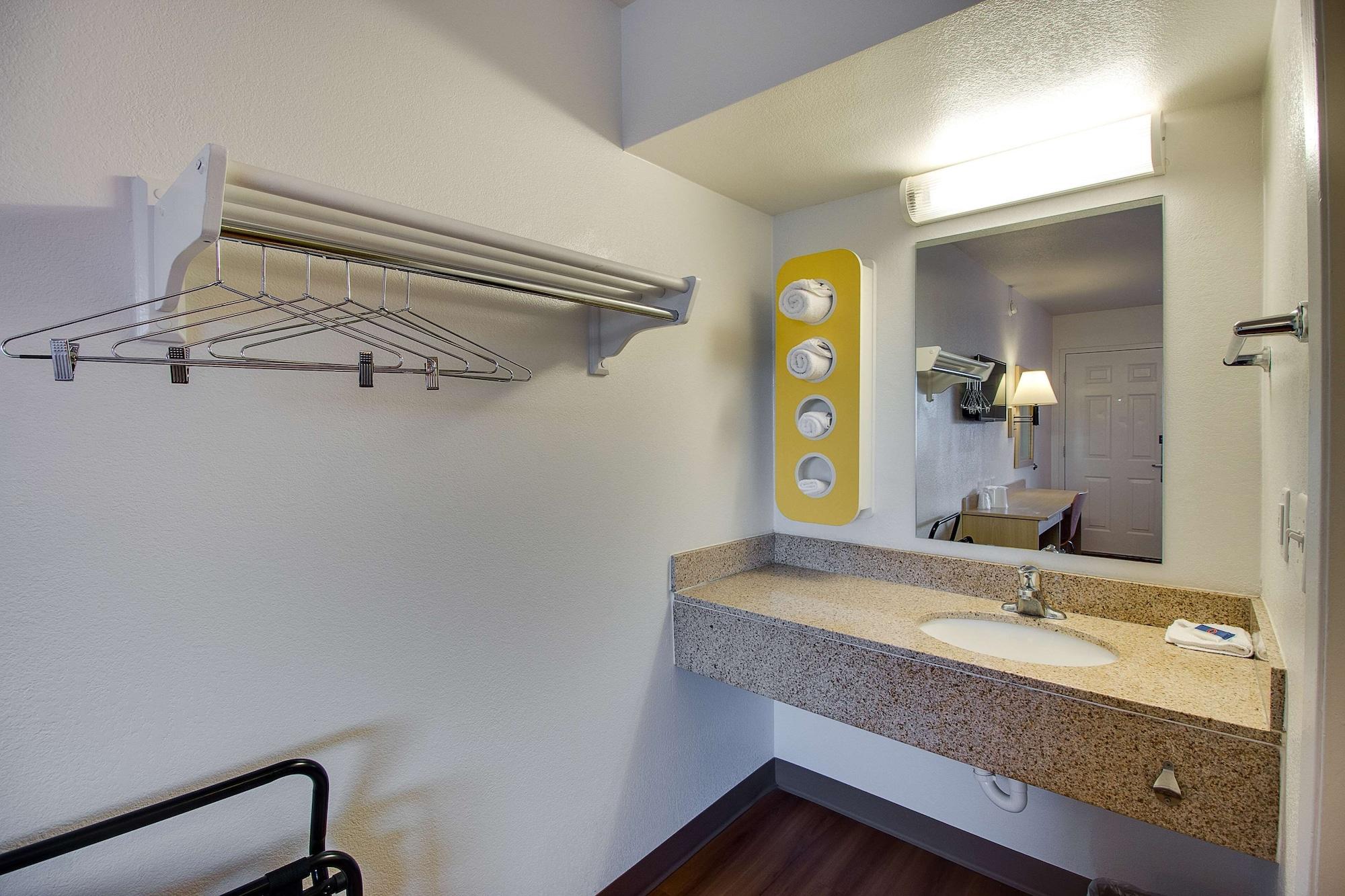 Equipamiento de Habitación Motel 6 Phoenix East