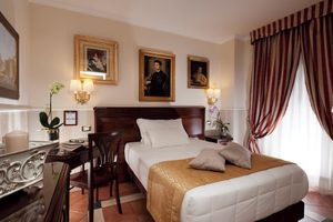 Alojamiento - Hotel des Artistes