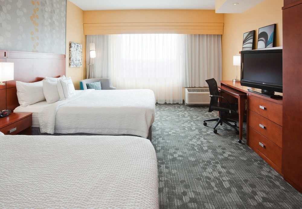 Habitación Courtyard by Marriott Minneapolis Maple Grove/Arbor Lakes