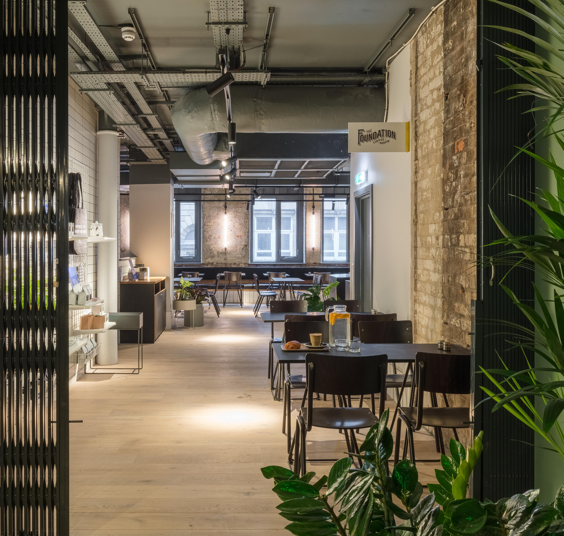 Bar/Salón Whitworth Locke