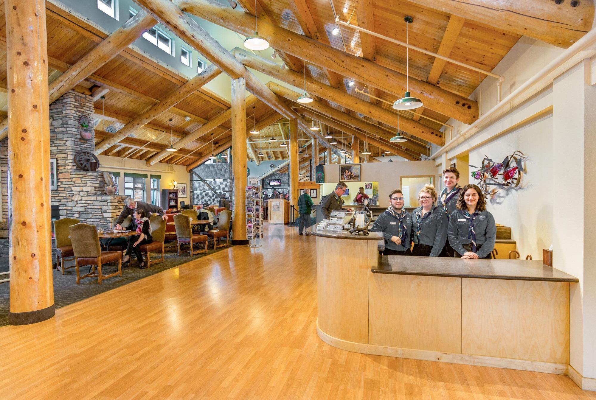 Vista Lobby Grande Denali Lodge