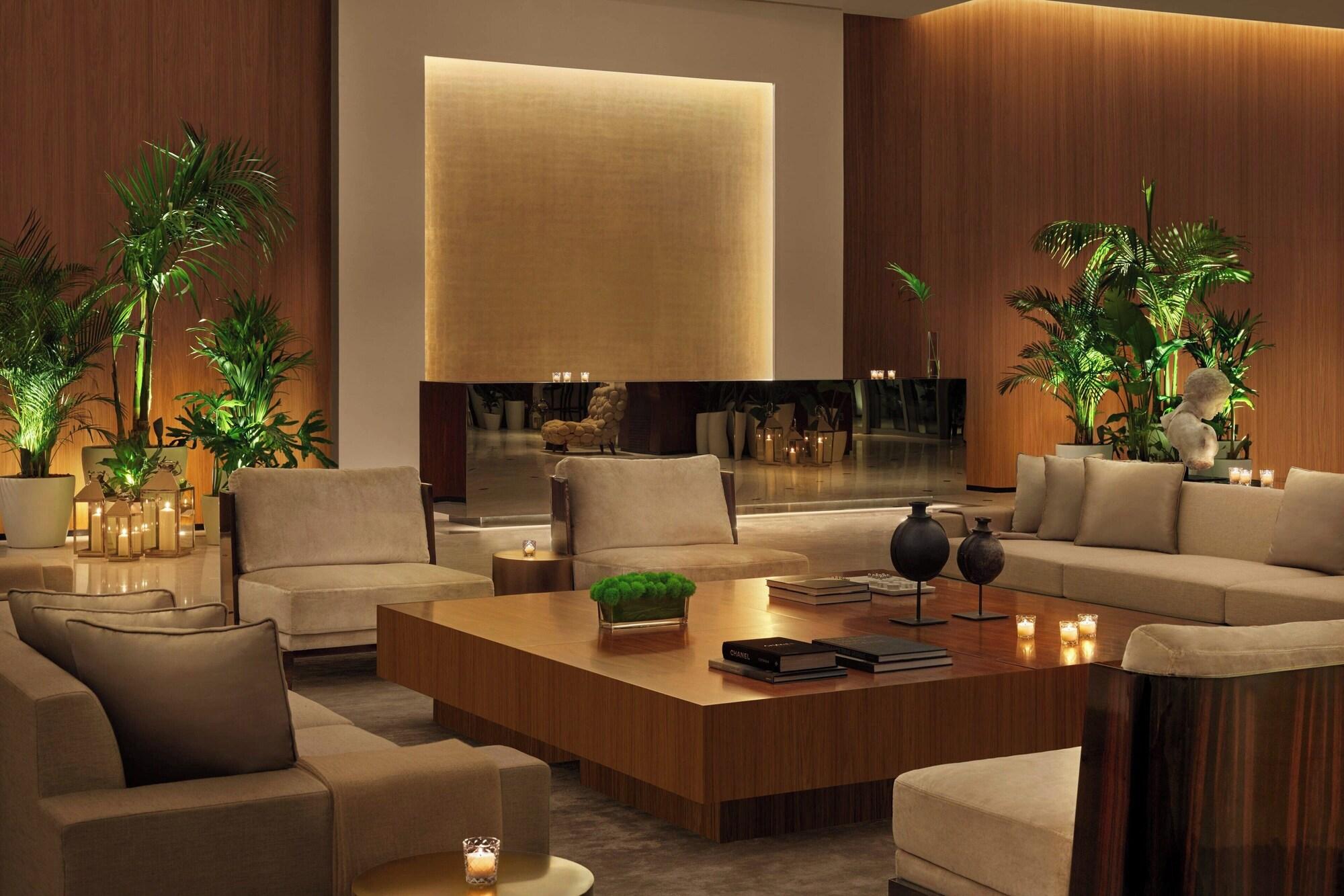 Vista Lobby The Abu Dhabi Edition