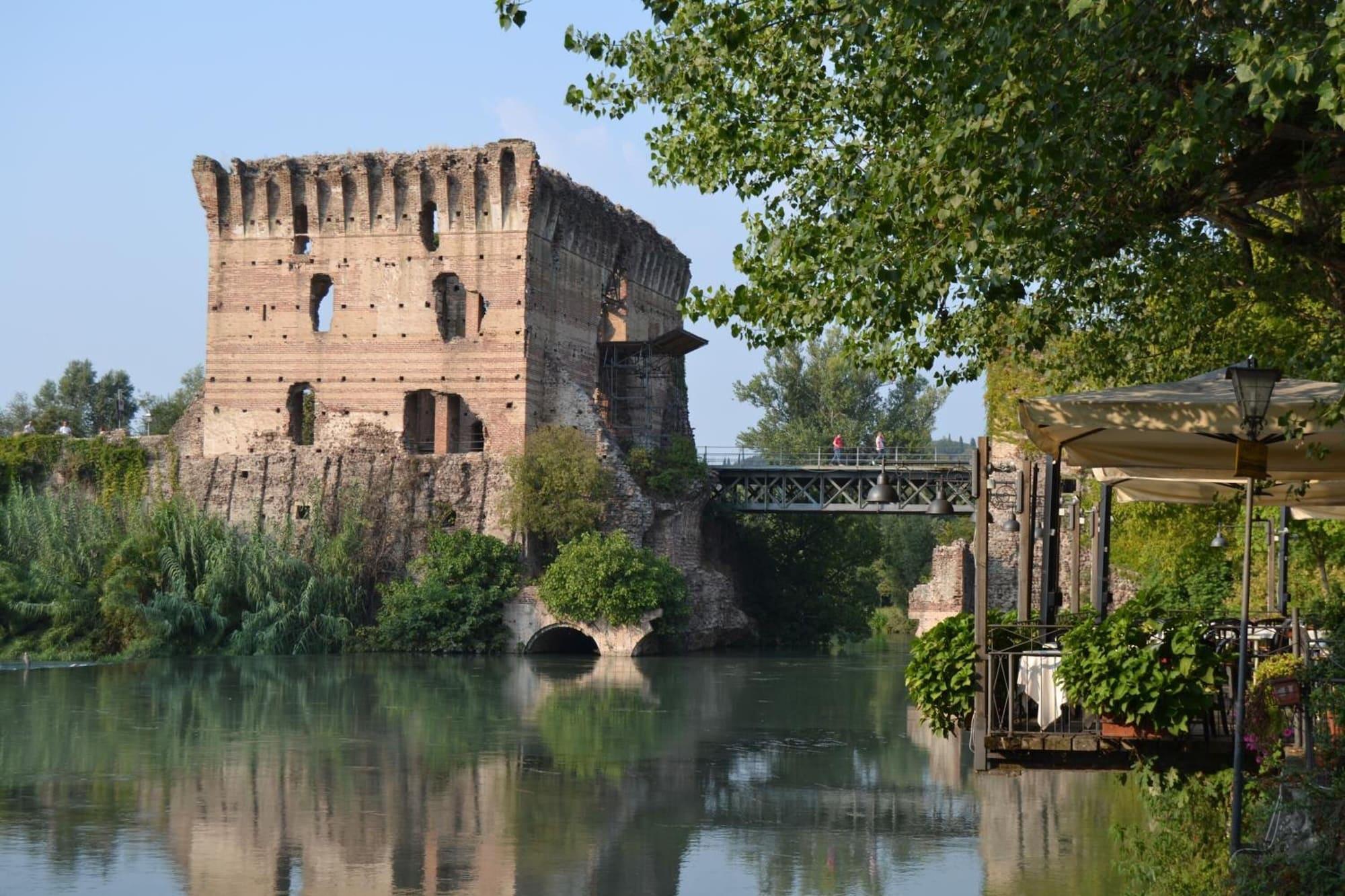 Vista Exterior Le Finestre su Borghetto
