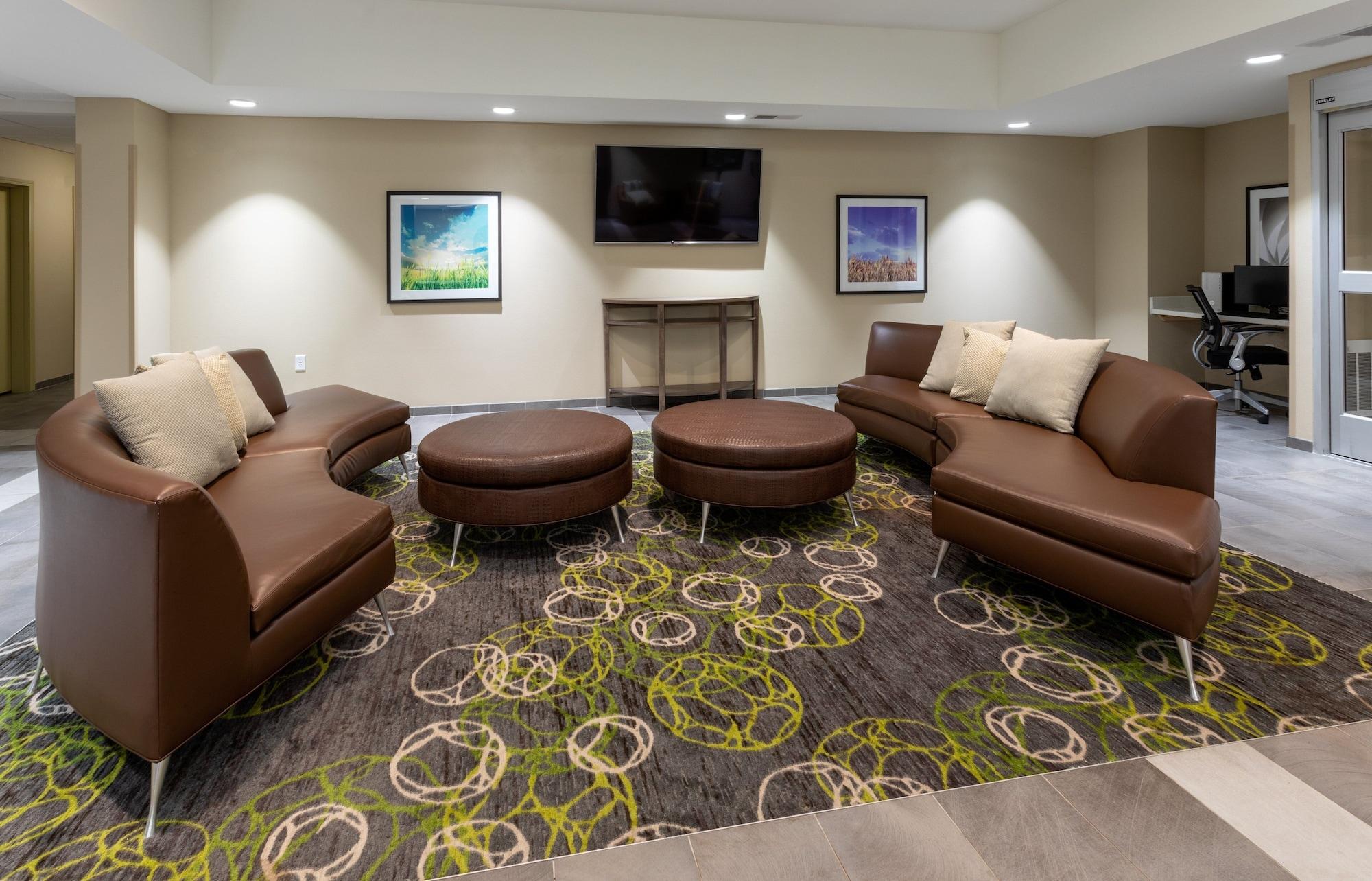 Vista Lobby Candlewood Suites Rochester Mayo Clinic Area by IHG