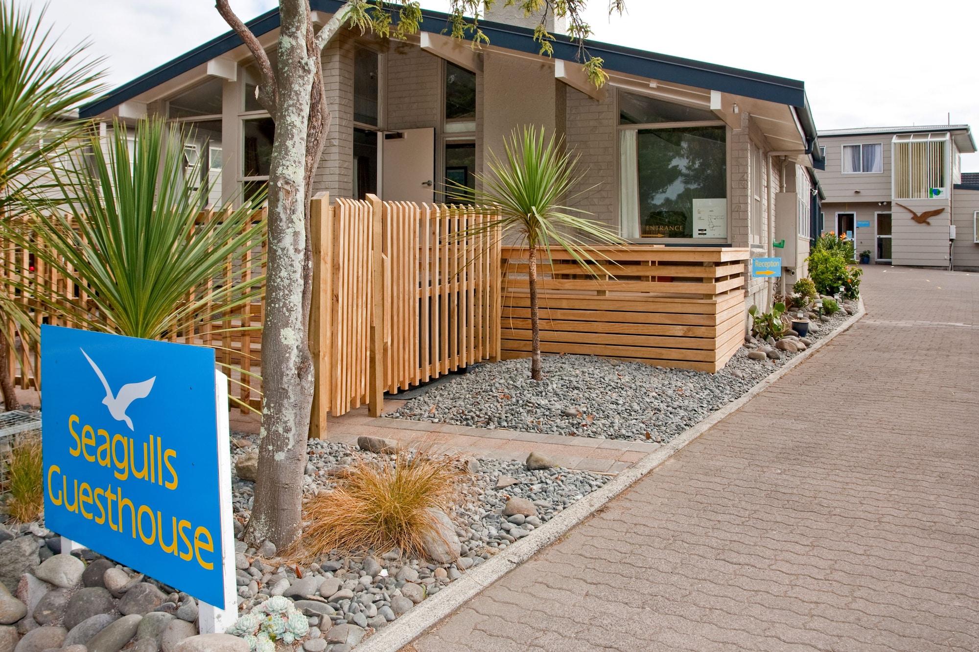 Varios Seagulls Guesthouse