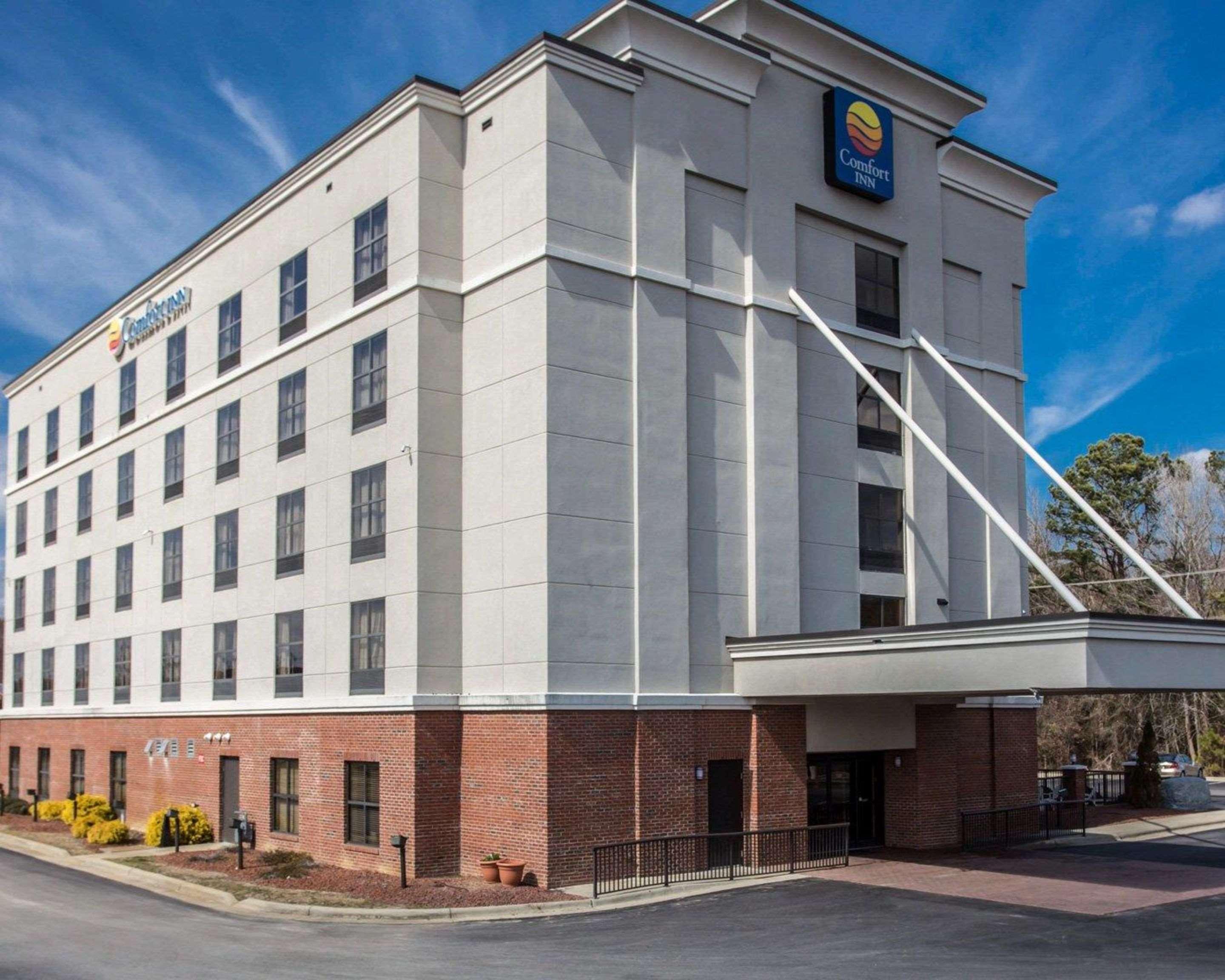 Vista Exterior Comfort Inn & Suites Lumberton Central I-95