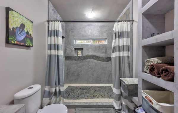 Unit 3 of a Private 3 Unit Condo Building with Pool - Your Own Private Resort! - Hoteles con parque acuático en San Jose del Cabo, México