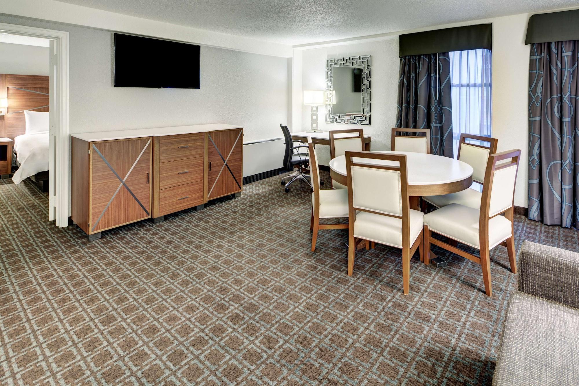 Habitación DoubleTree by Hilton Milwaukee Downtown