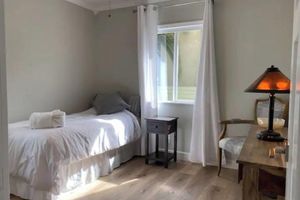 Alquiler Vacacional - Gorgeous Long Beach Bungalow (No Smoking)