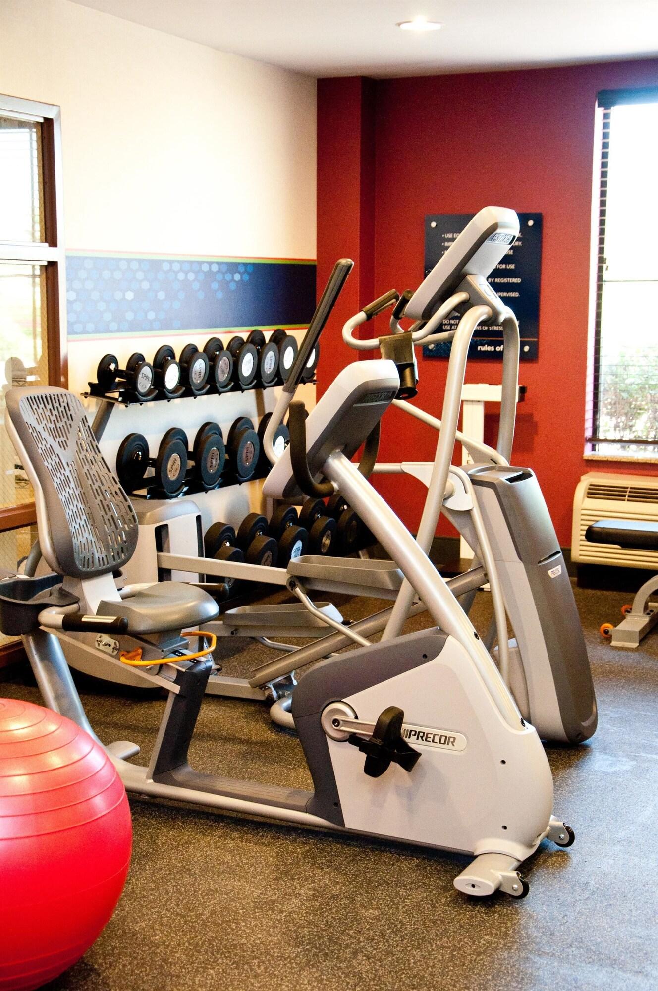 Gimnasio Hampton Inn East Windsor