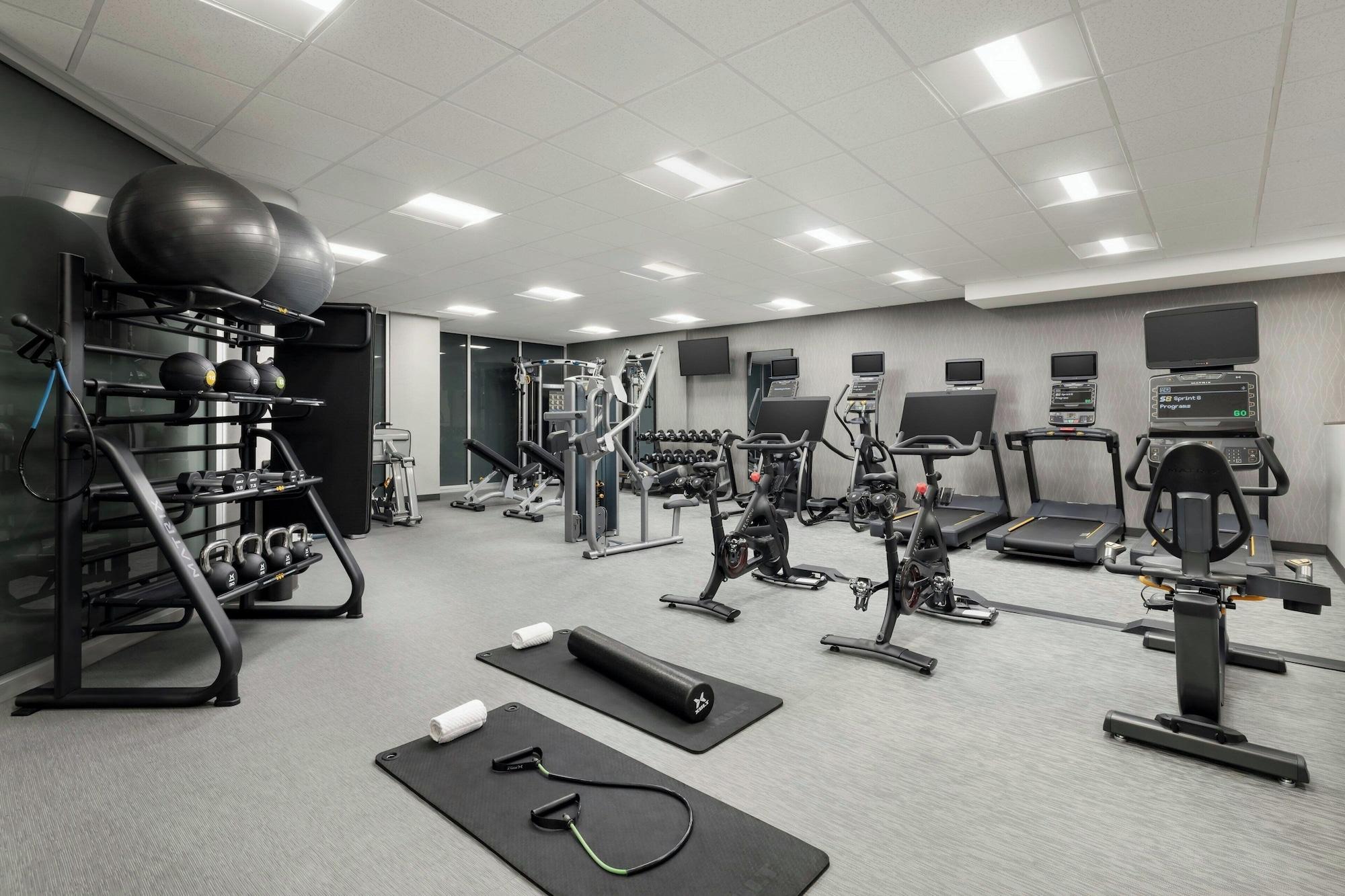Gimnasio Courtyard by Marriott New York Manhattan/Upper East Side