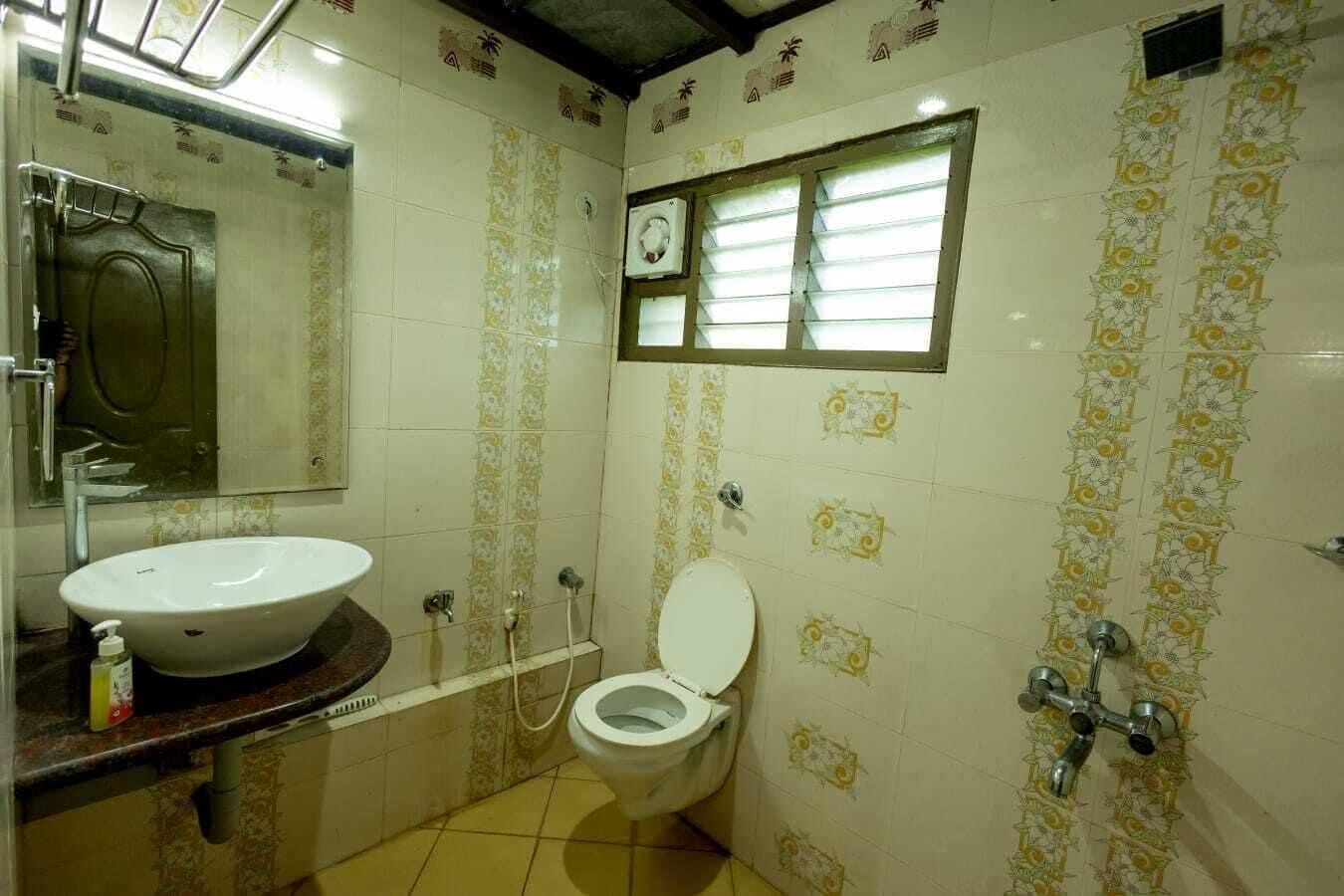 Equipamiento de Habitación Ekkodlu Homestay