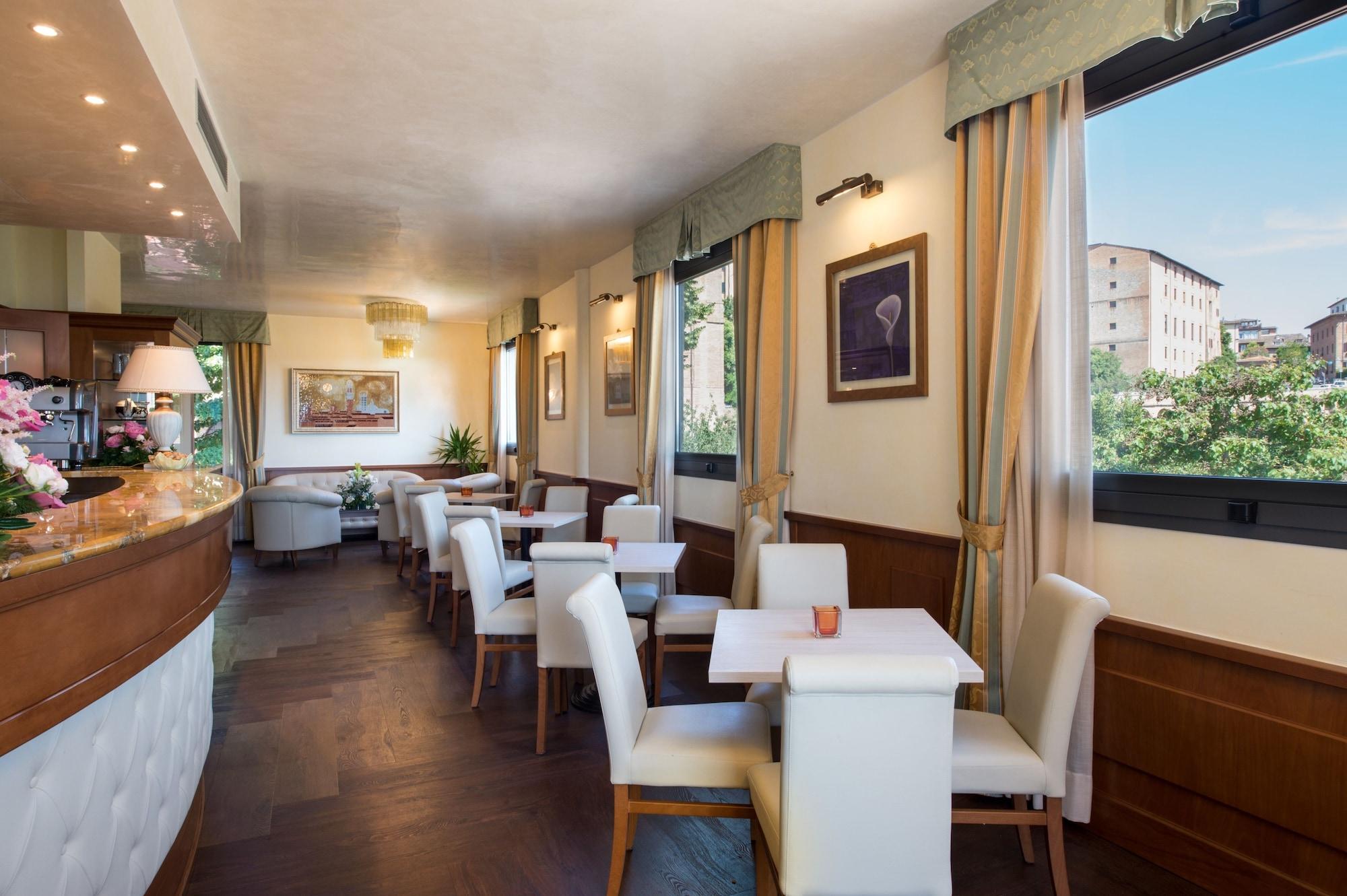 Bar/Salón Hotel Athena
