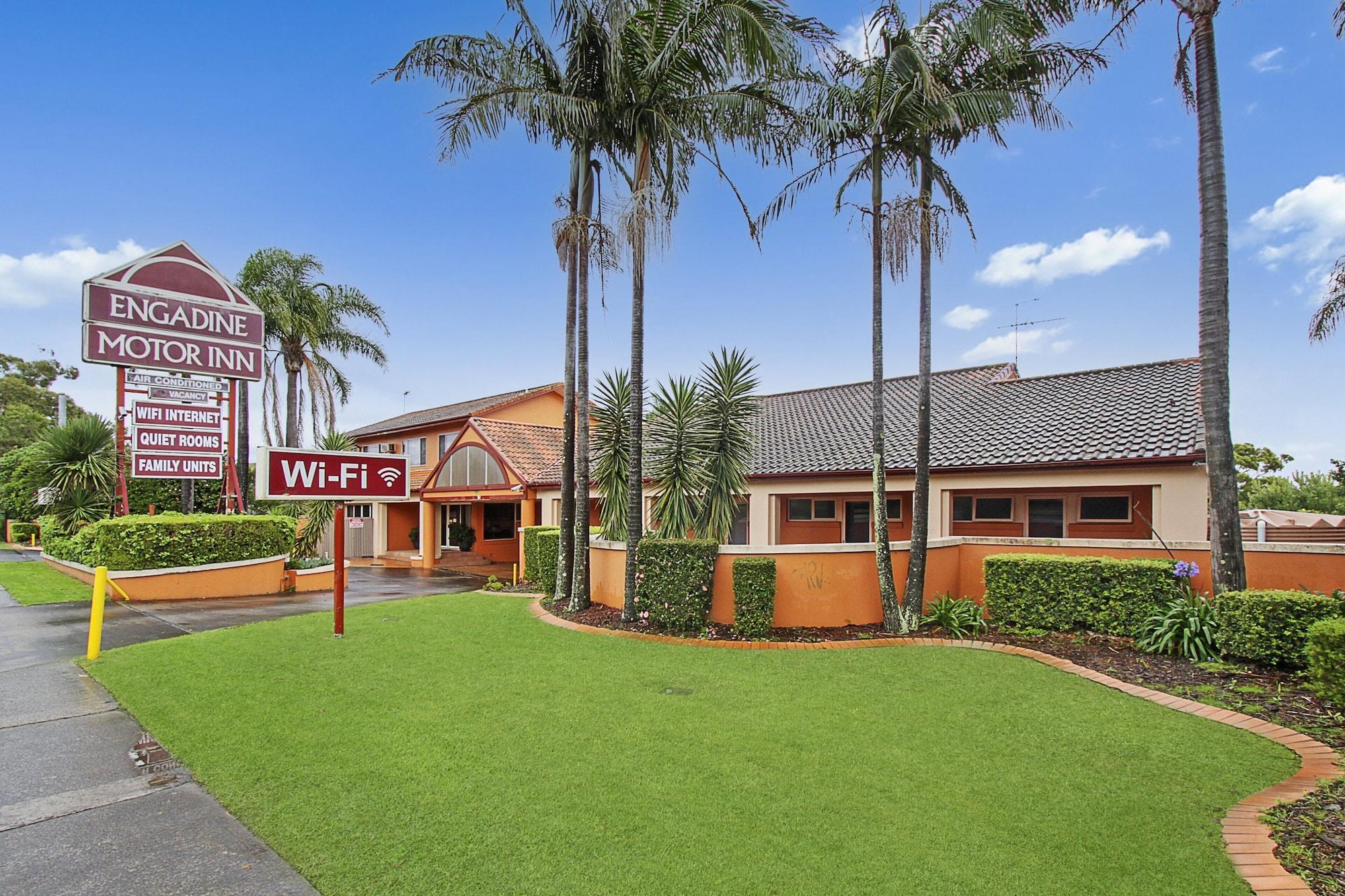 Varios Engadine Motor Inn