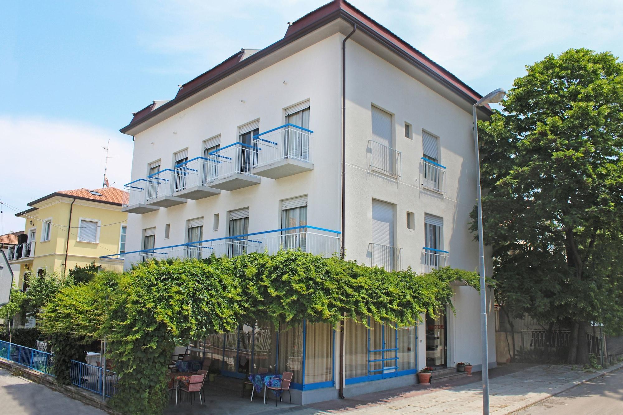 Varios Hotel Montefiore
