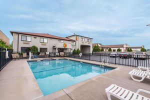 Alojamiento - Super 8 by Wyndham Niagara Falls NY