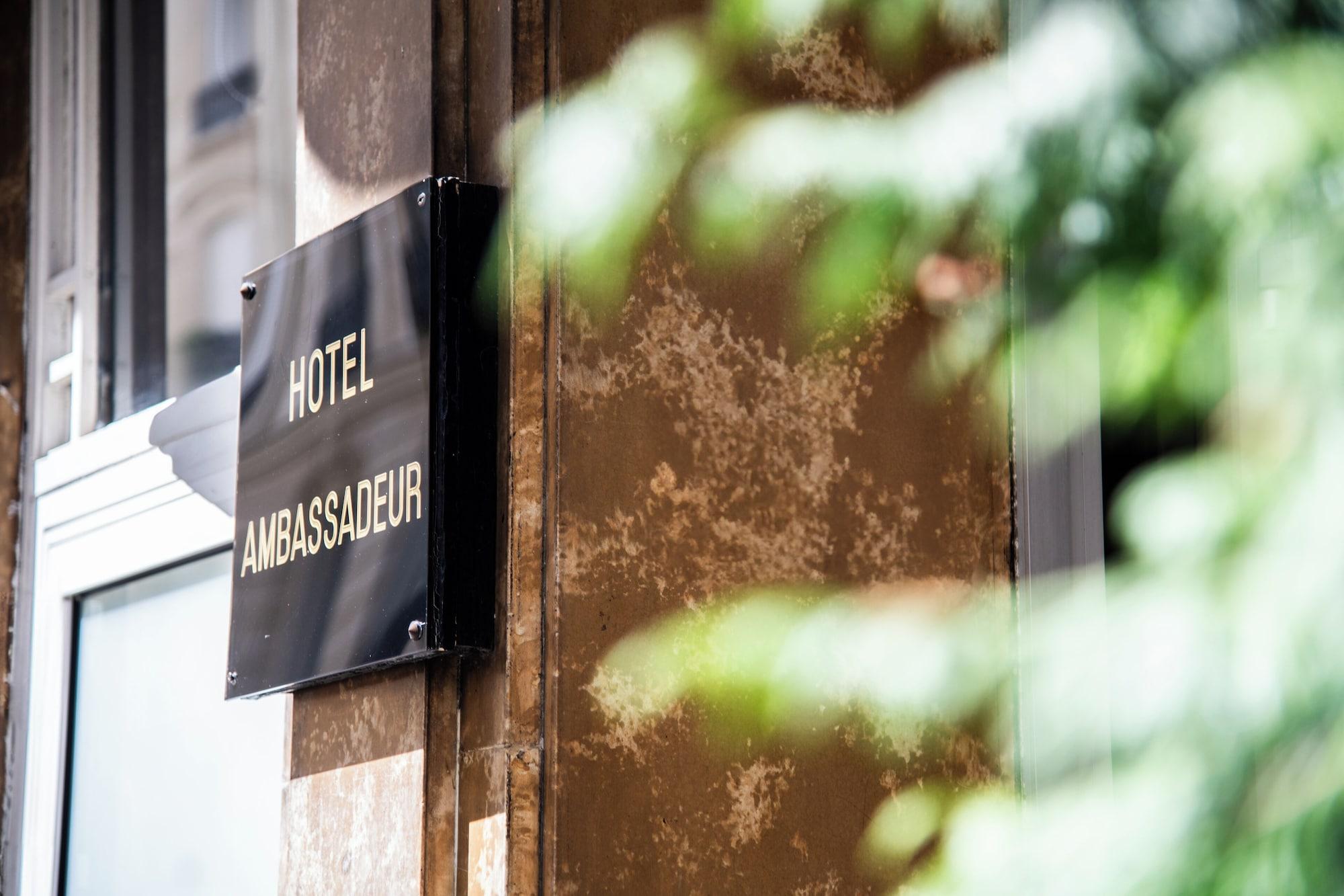 Vista Exterior Hôtel Ambassadeur