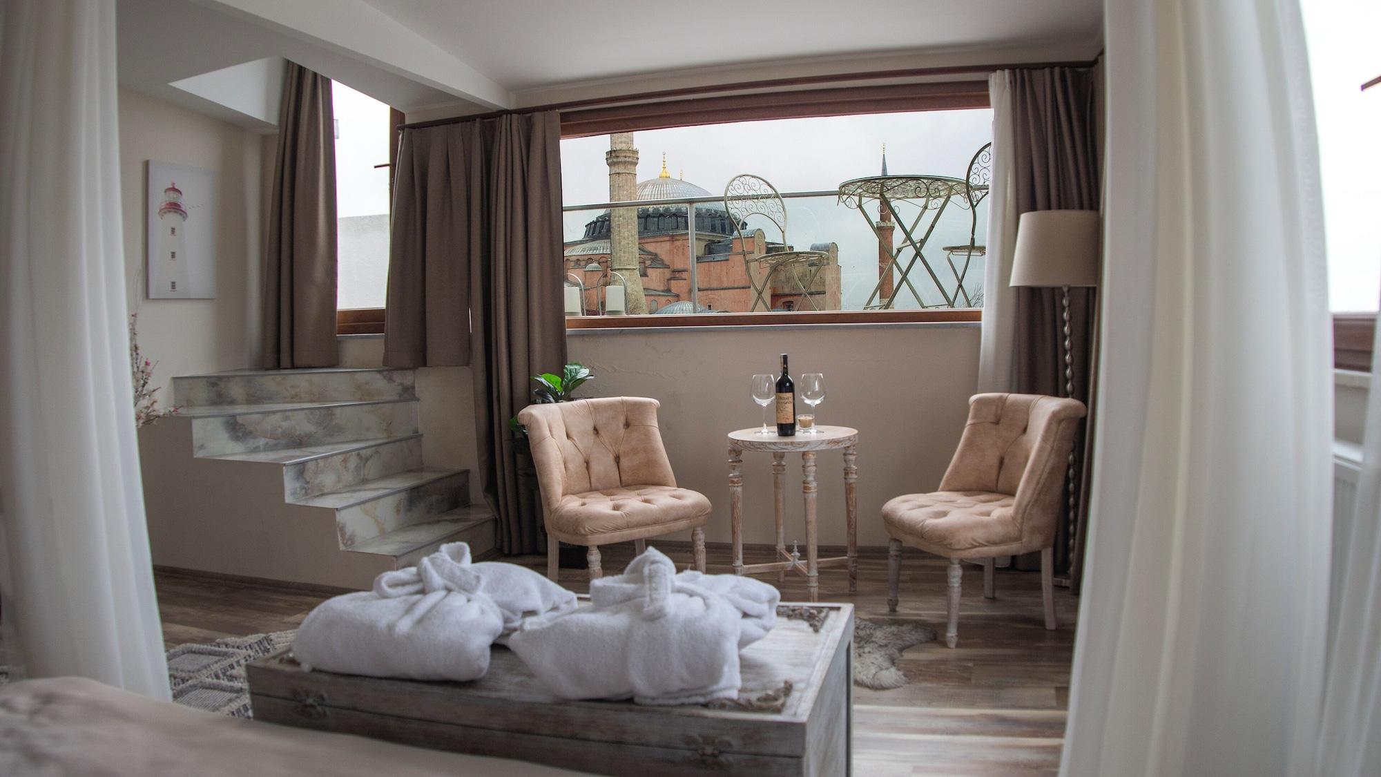 Equipamiento de Habitación Fuego Design Suites