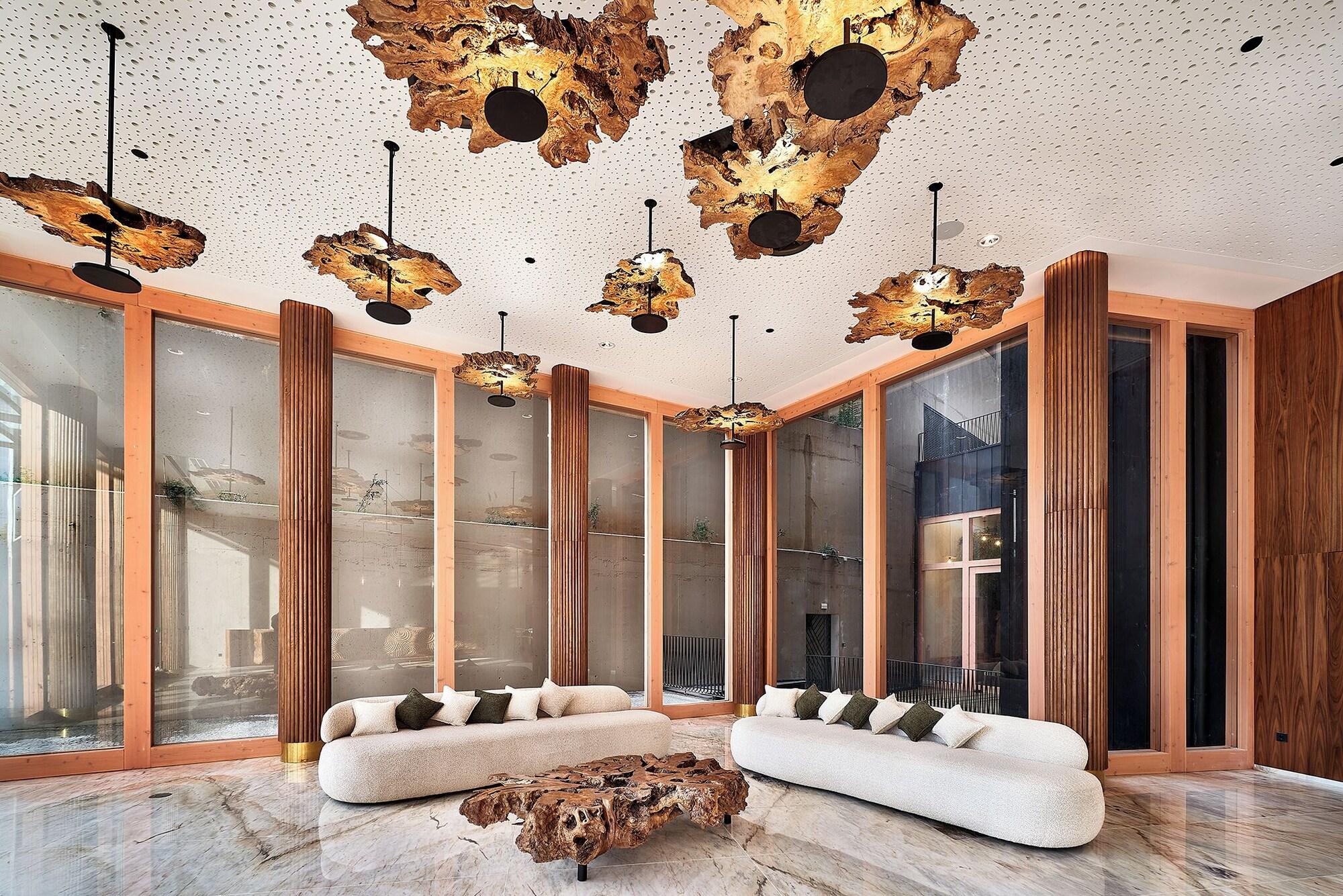 Vista Lobby The Log Porto Hotel by Piamonte Hotels