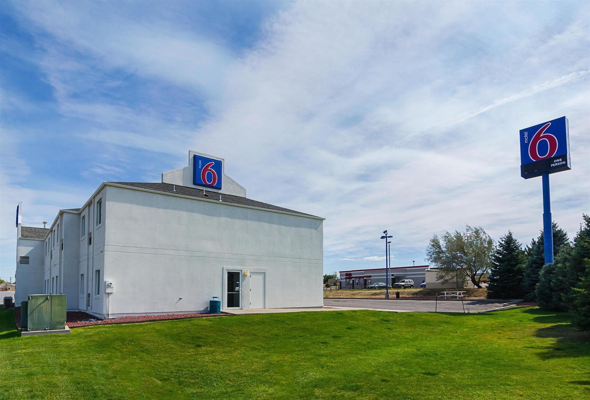 Vista Exterior Motel 6 Wheatland, WY