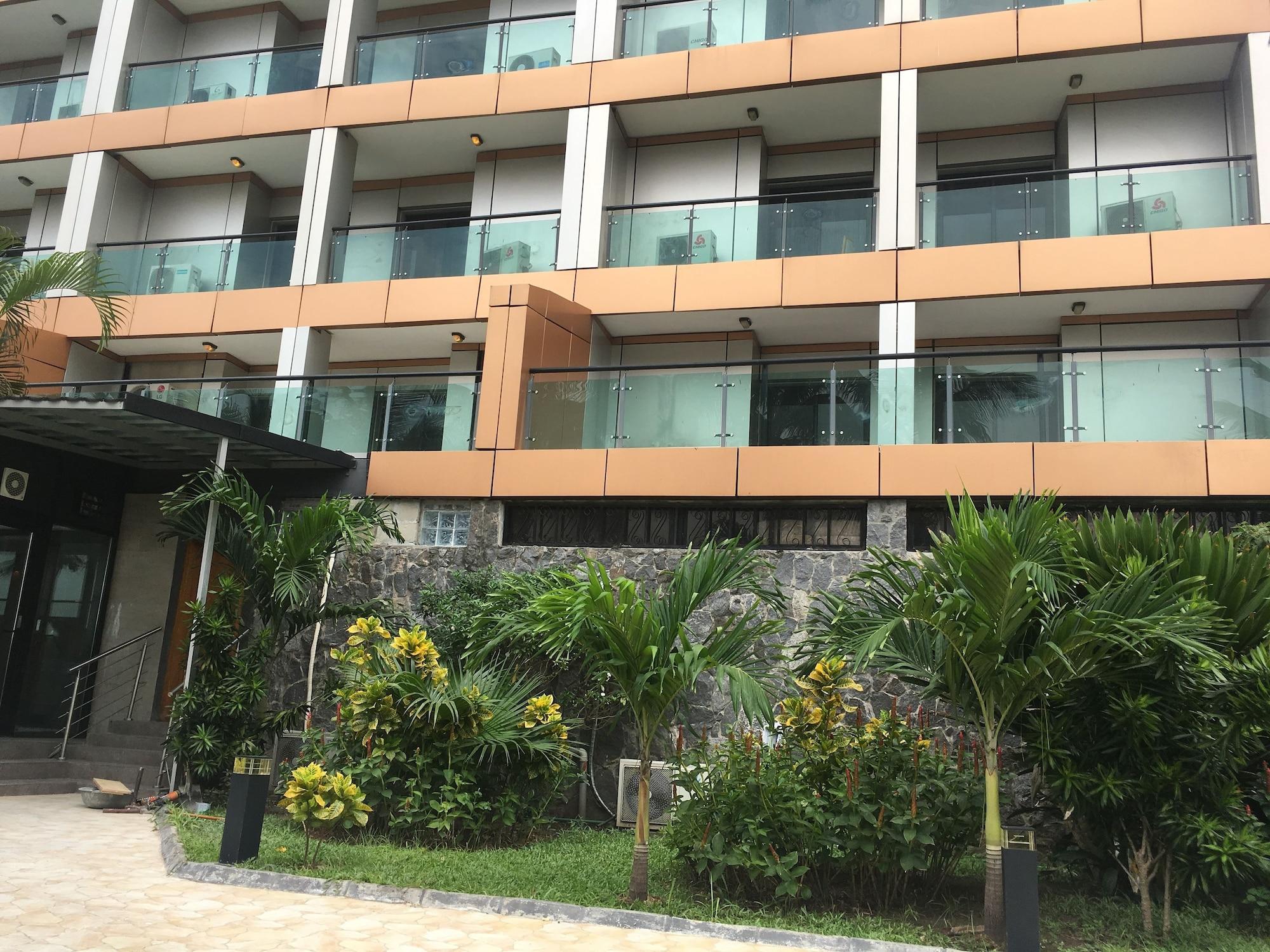 Vista Exterior Maroko Bayshore Suites