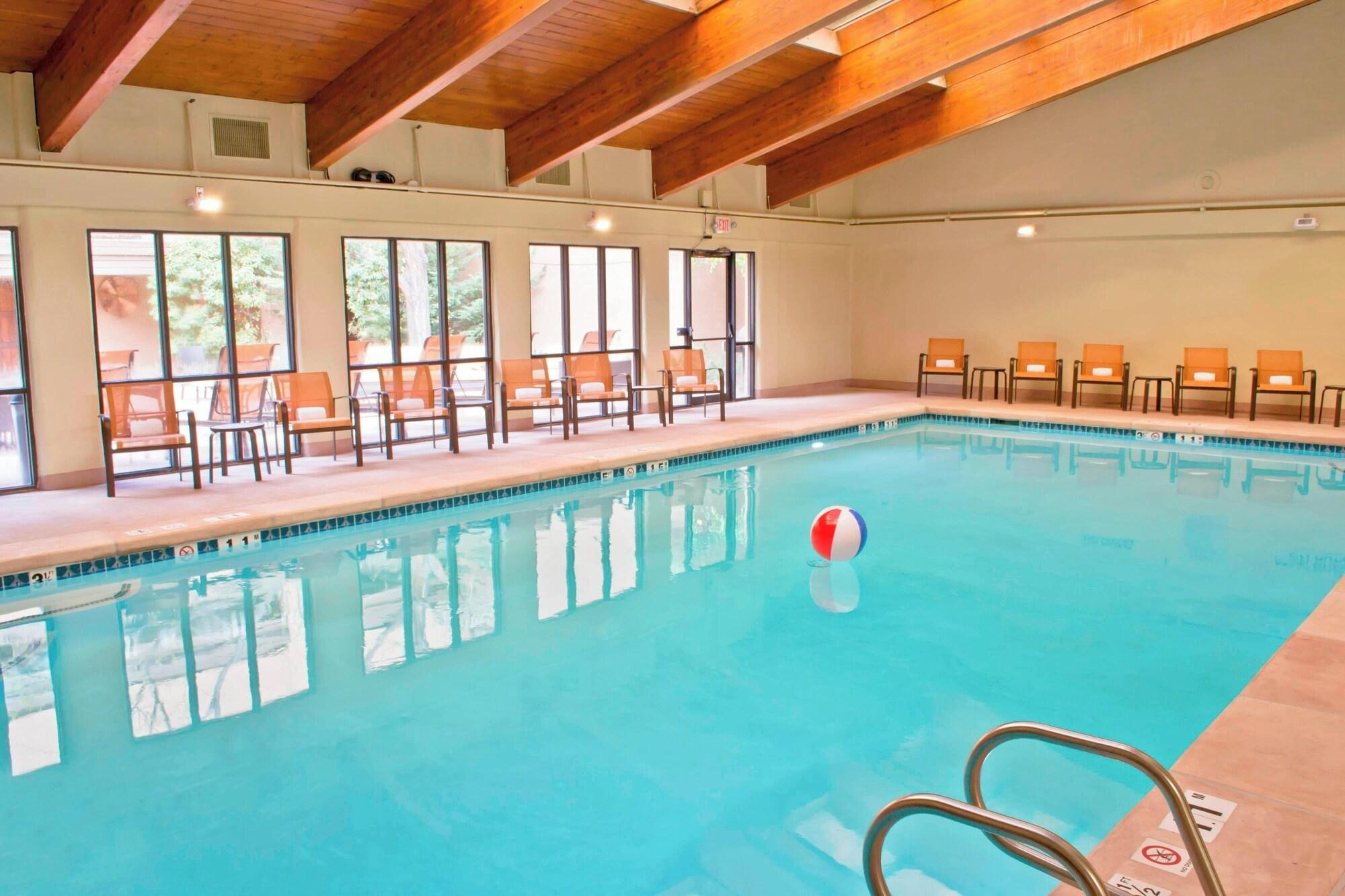 Vista Piscina Courtyard by Marriott Santa Fe