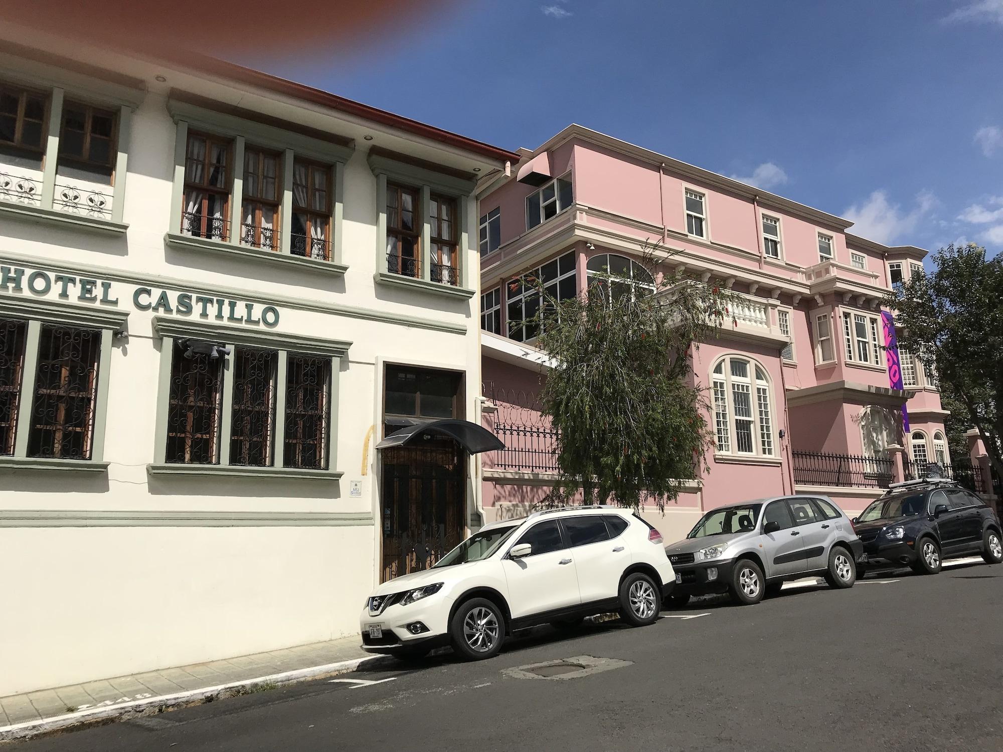 Vista Exterior Hotel Castillo