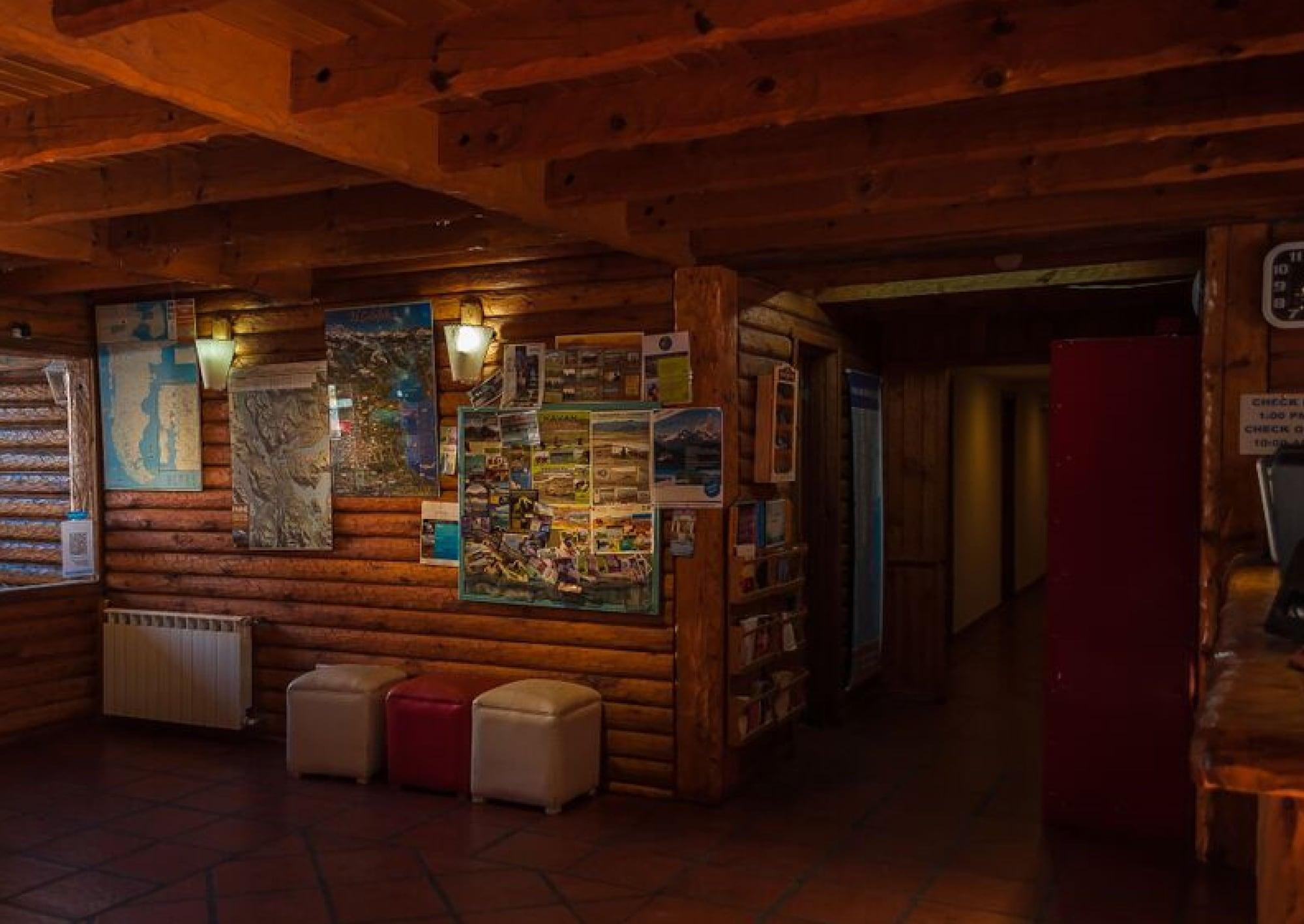 Vista Lobby Calafate Hostel