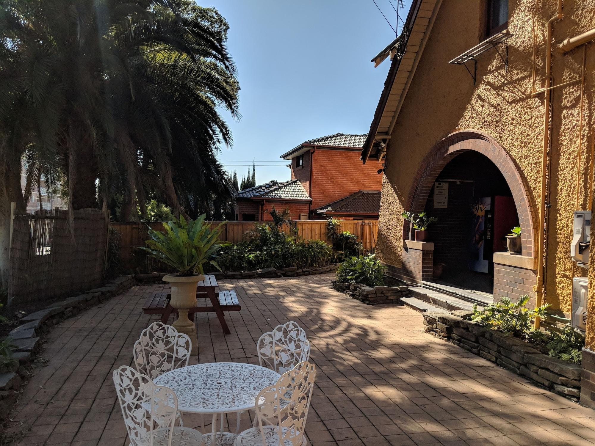 Varios Burwood Bed And Breakfast