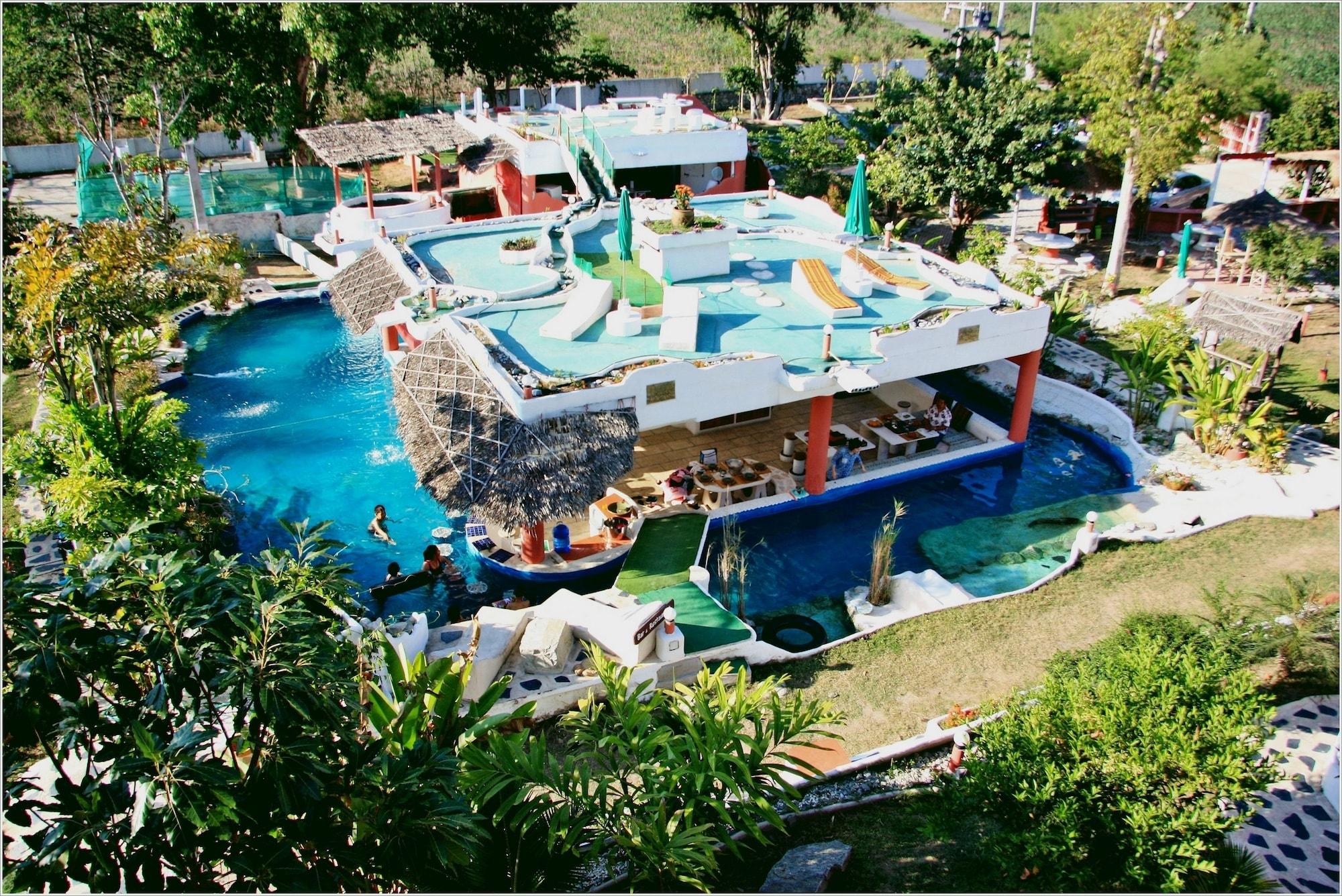 Vista Lobby Mirabel Resort & Mini Golf